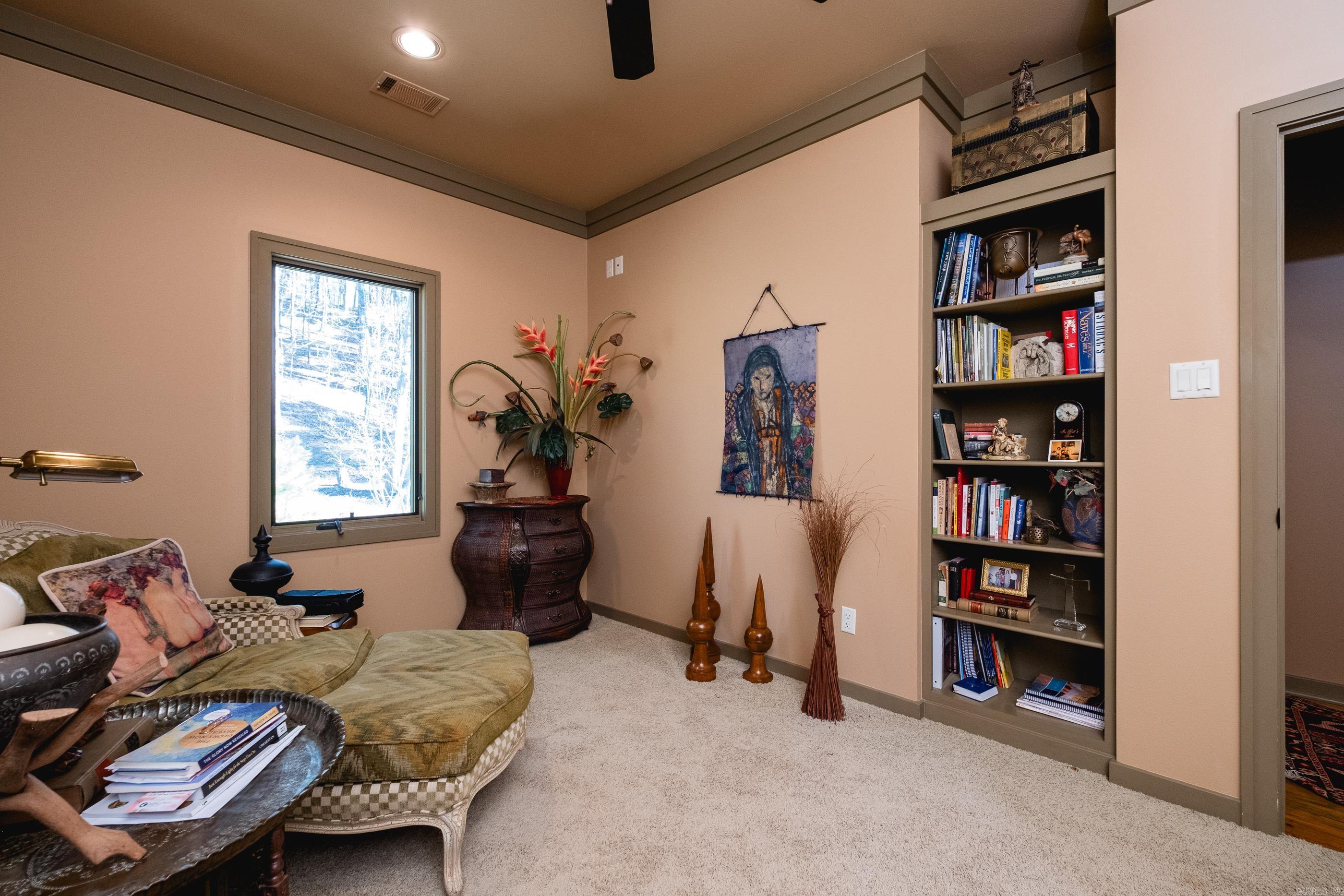 CHENAL DOWNS - Residential