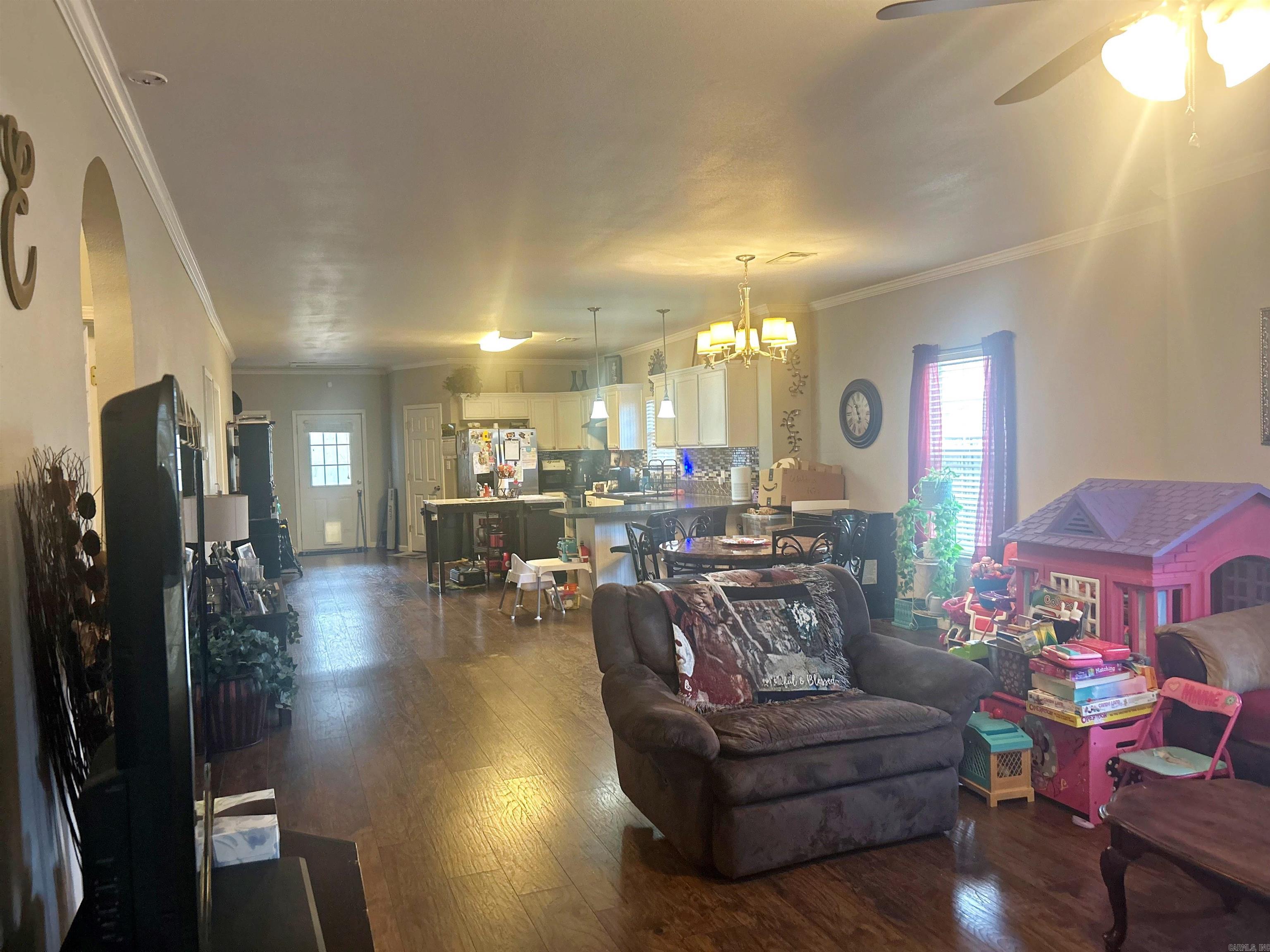 CRESCENT HEIGHTS ADDN - Residential