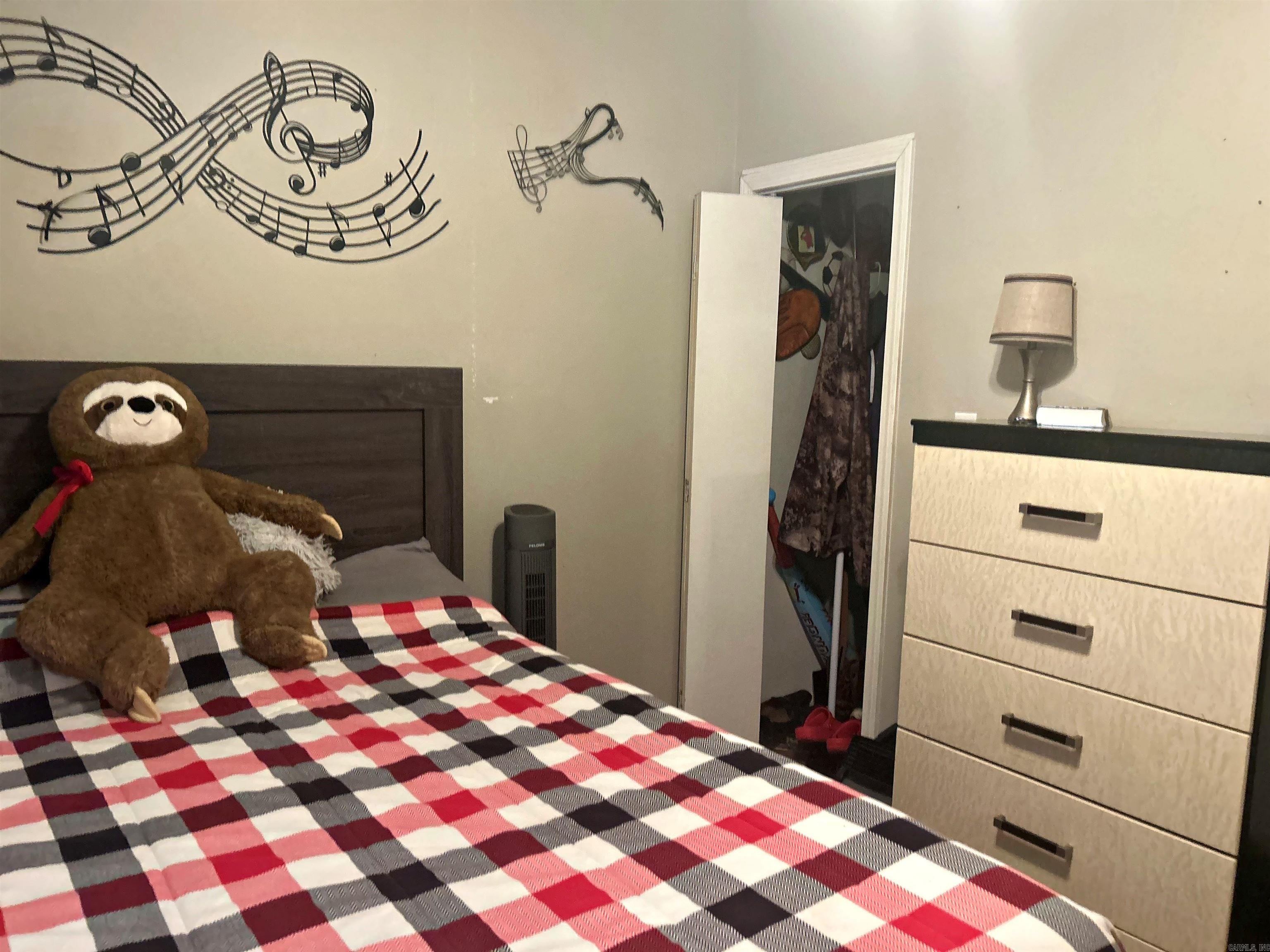 CRESCENT HEIGHTS ADDN - Residential