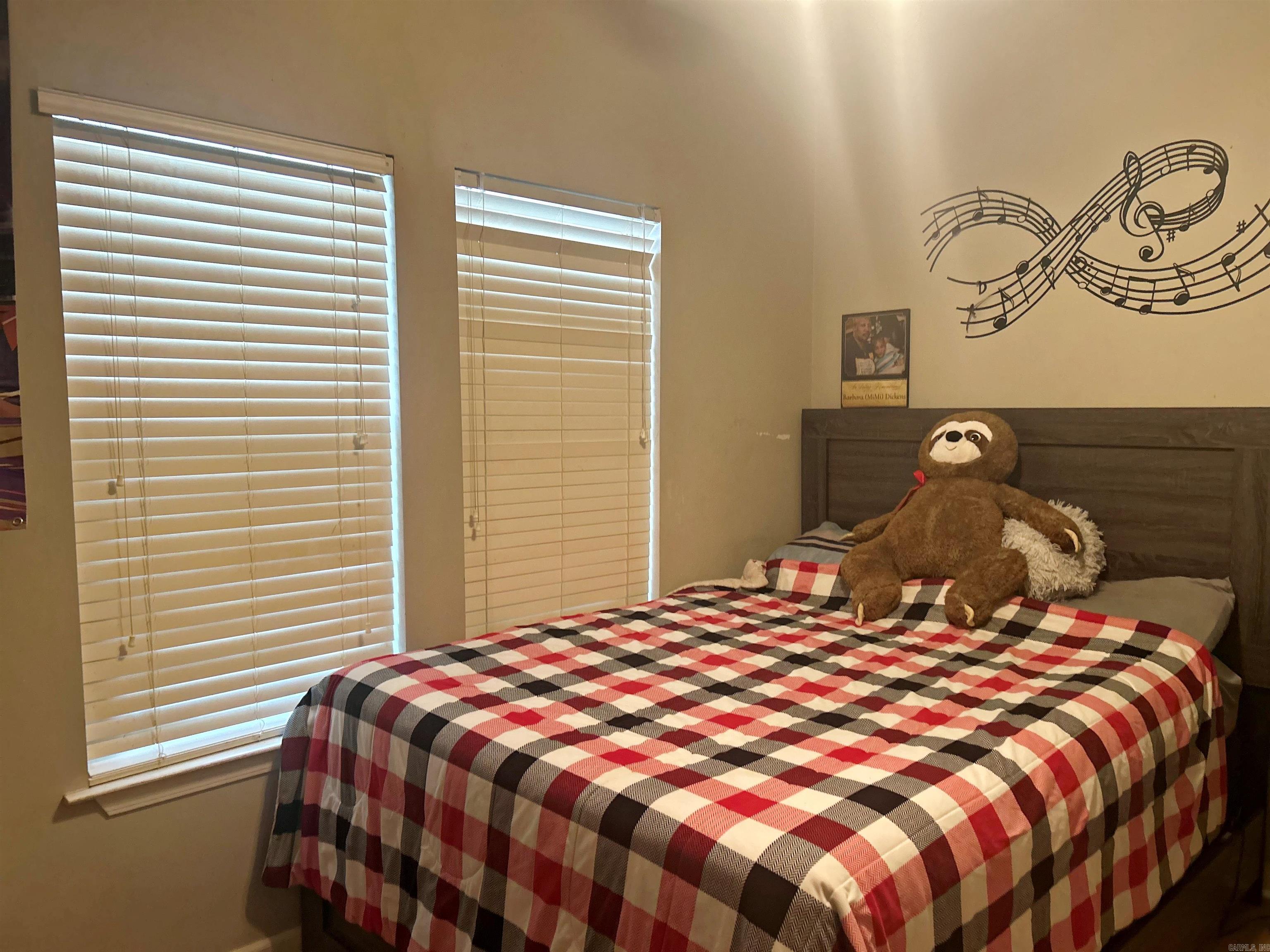 CRESCENT HEIGHTS ADDN - Residential