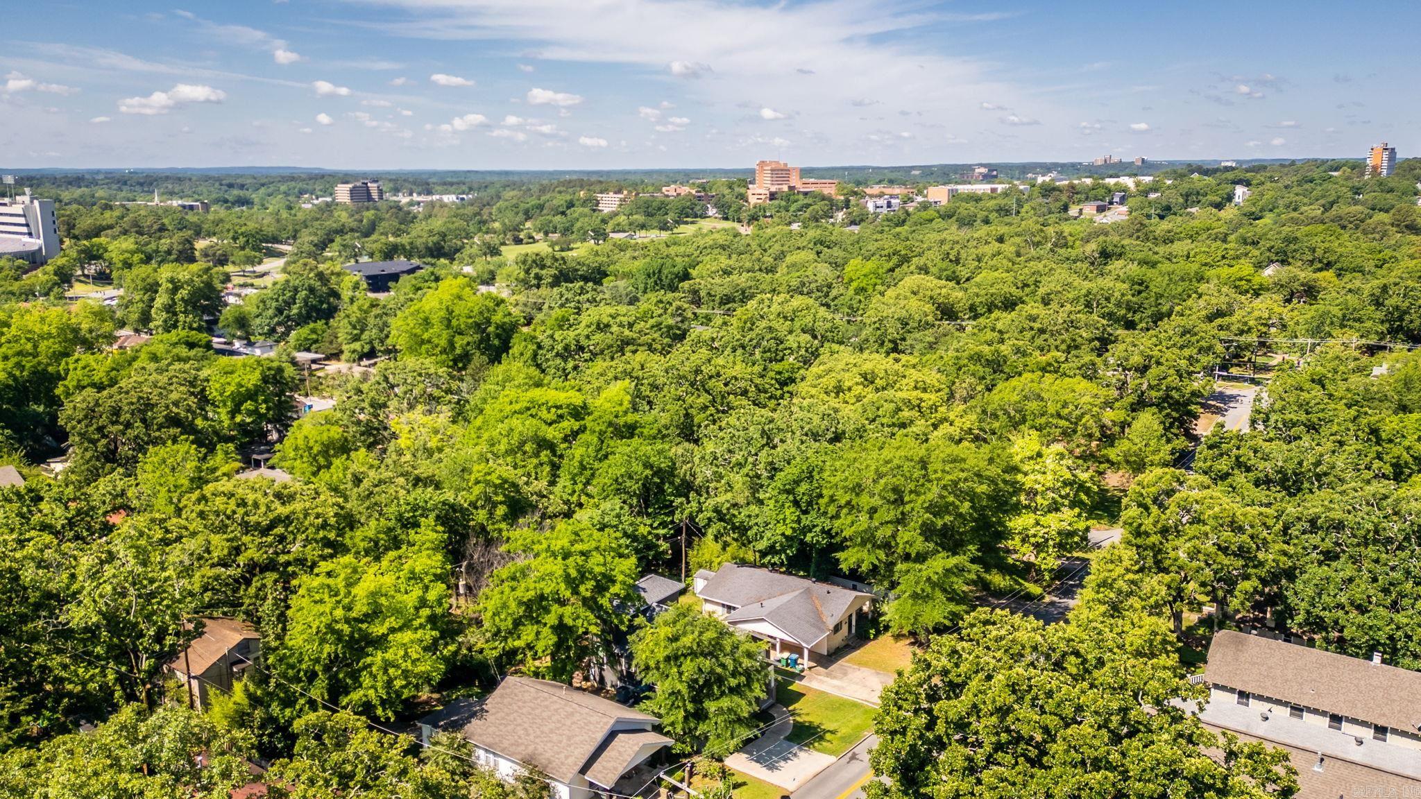 ADAMS HOWARD - Residential
