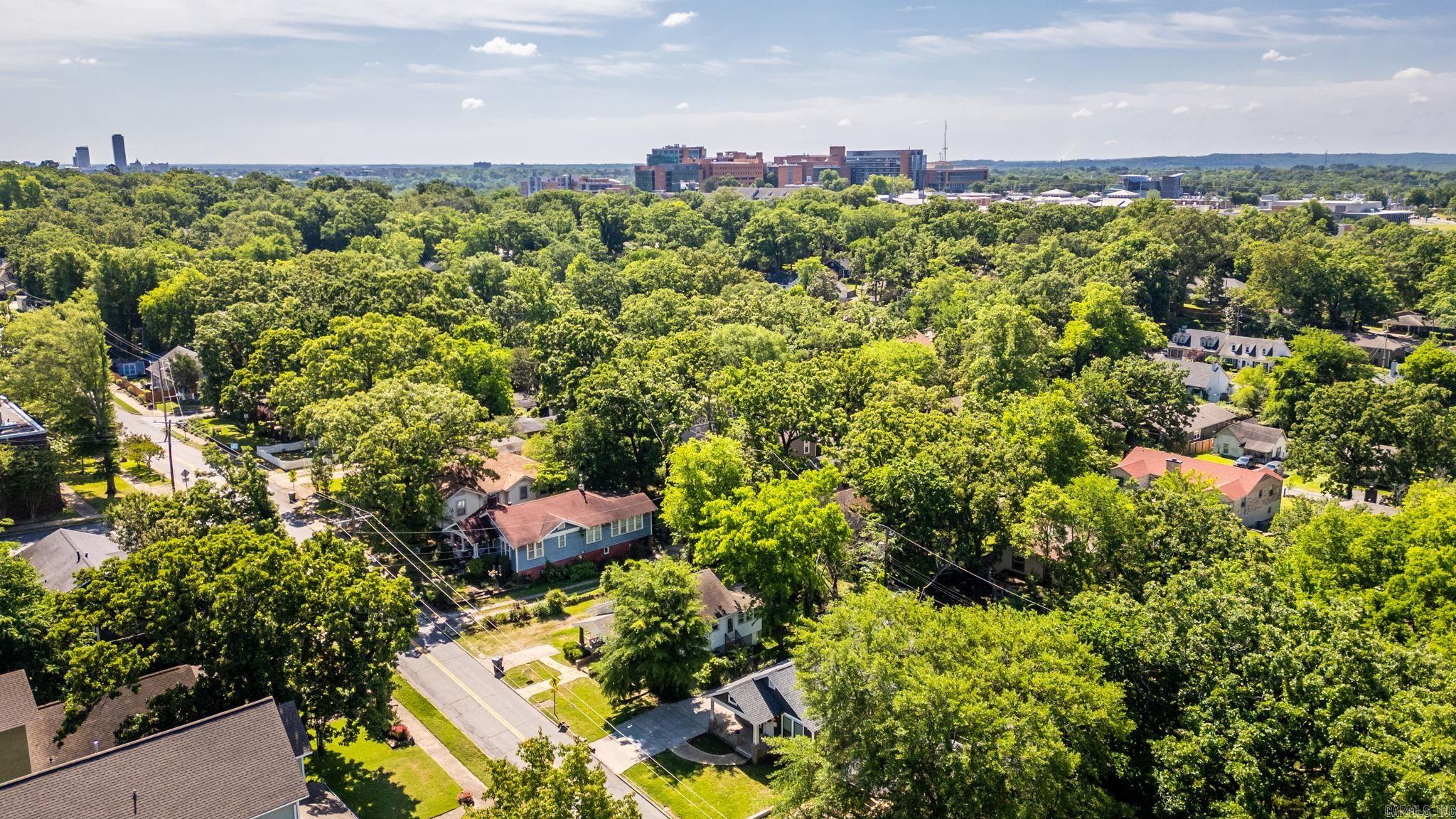 ADAMS HOWARD - Residential