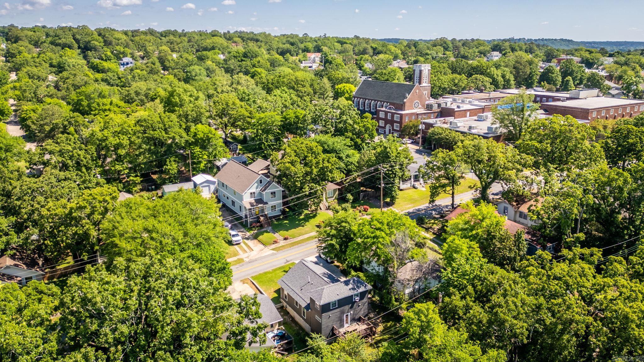 ADAMS HOWARD - Residential