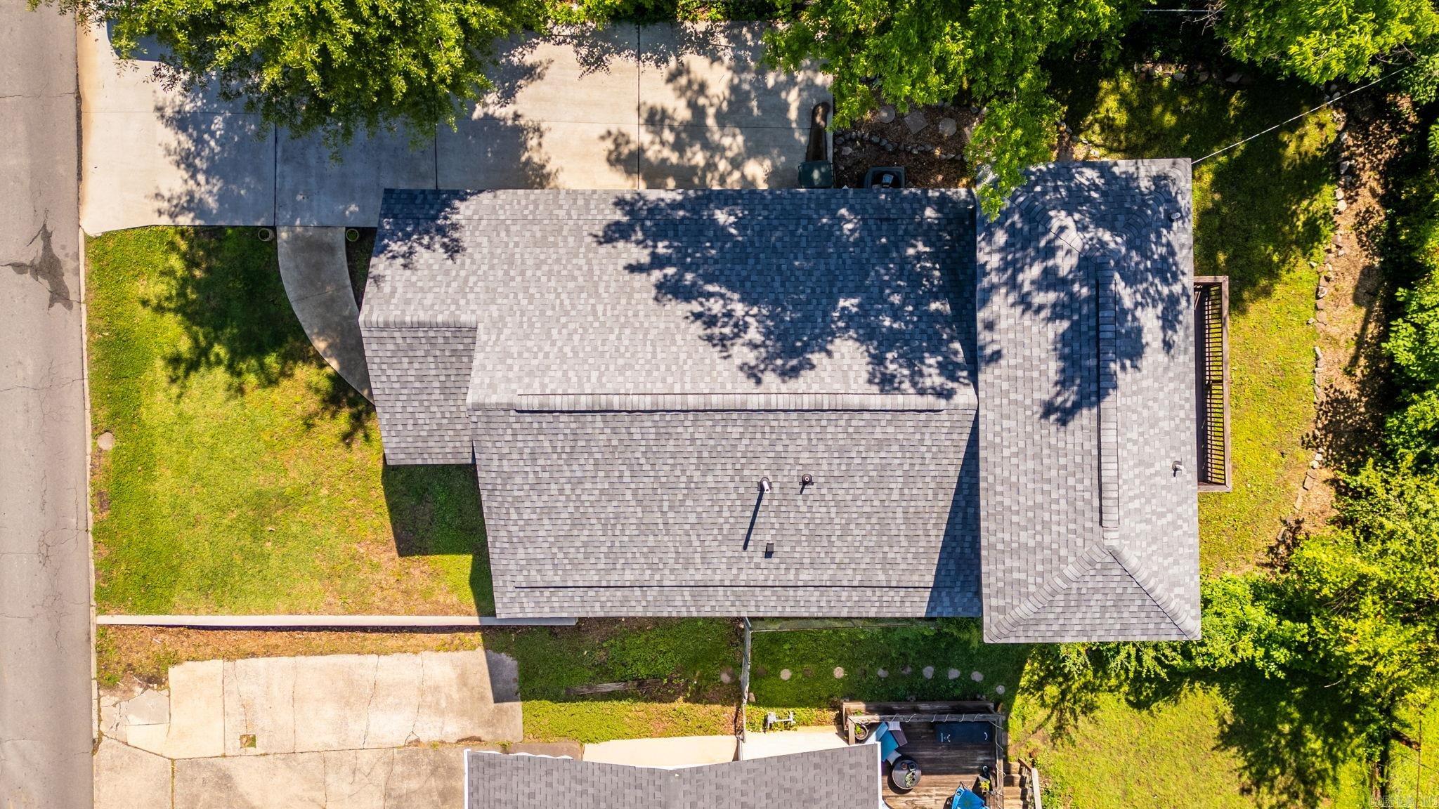 ADAMS HOWARD - Residential