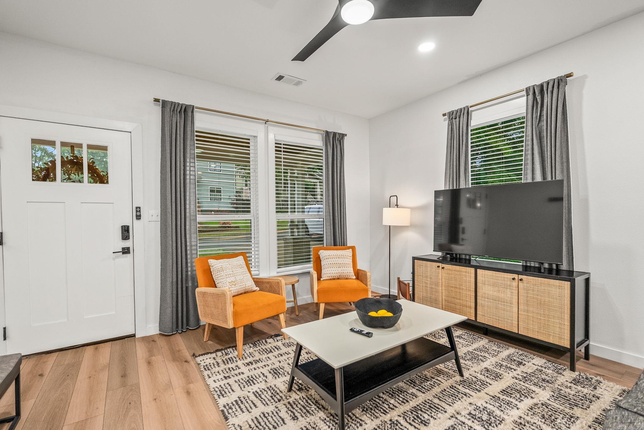 ADAMS HOWARD - Residential