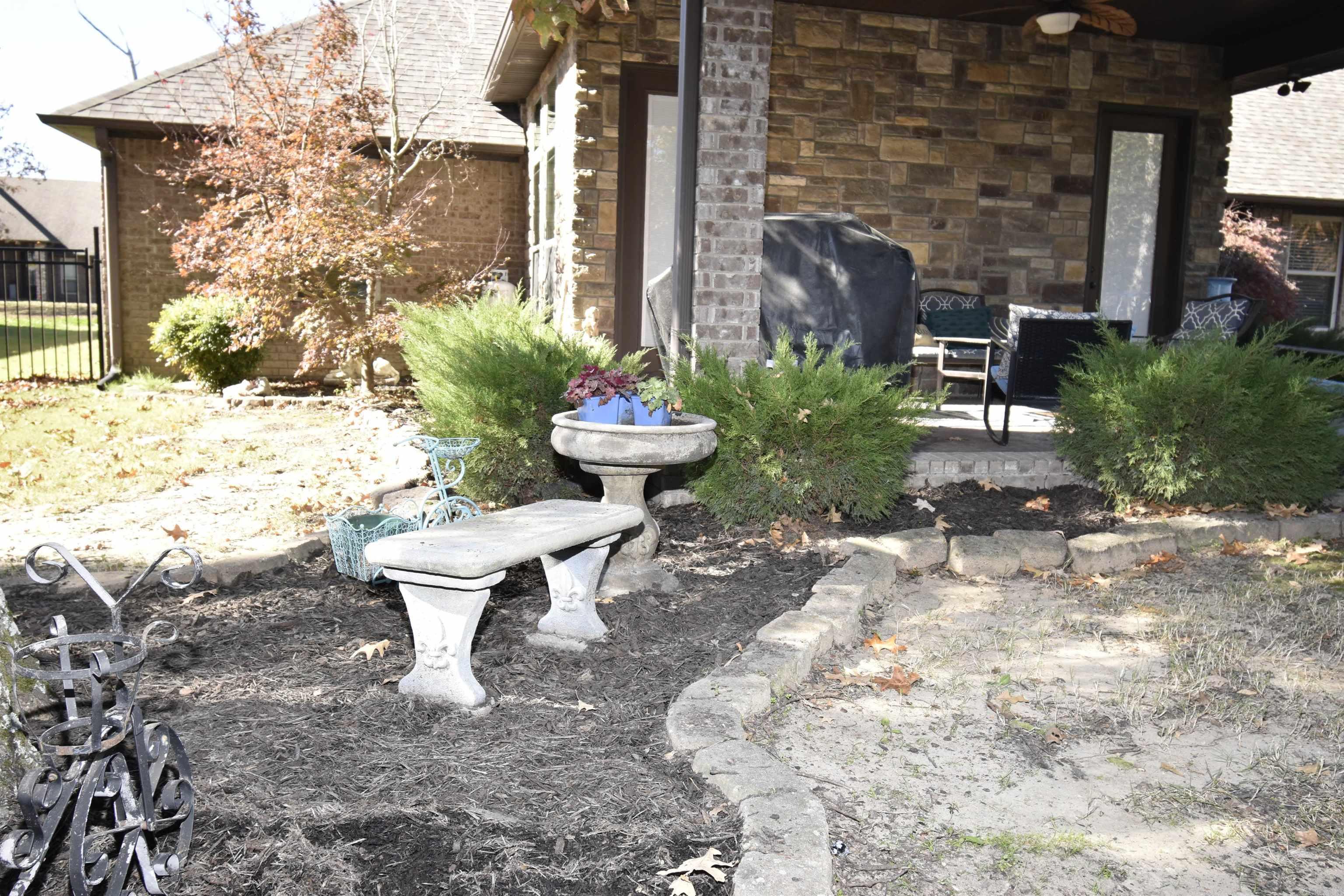 CARRIAGE HILL - Residential