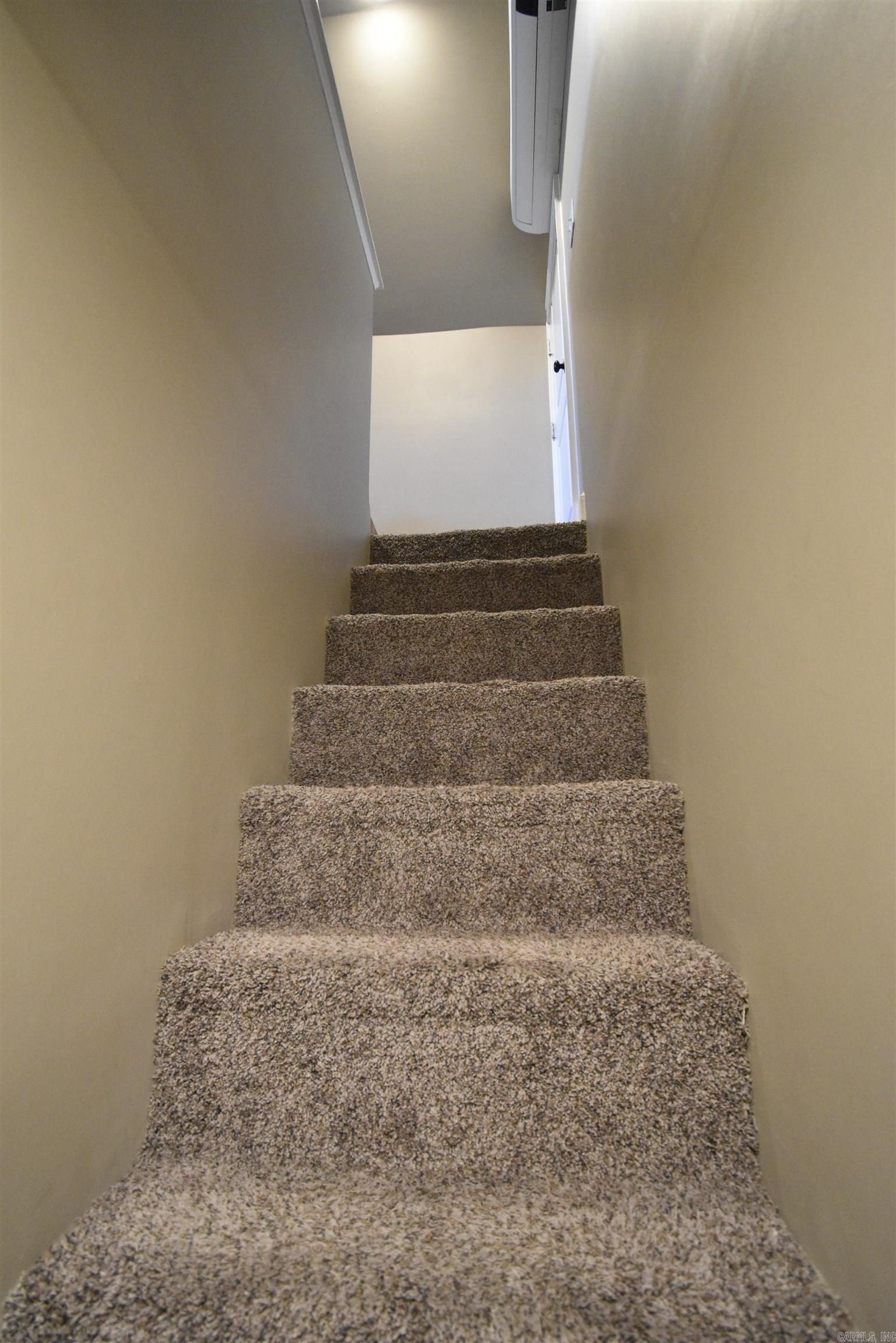 CARRIAGE HILL - Residential