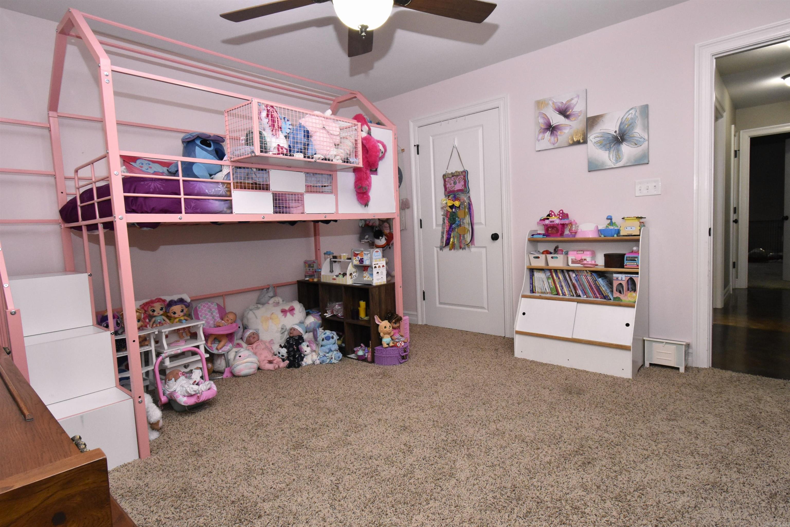 CARRIAGE HILL - Residential