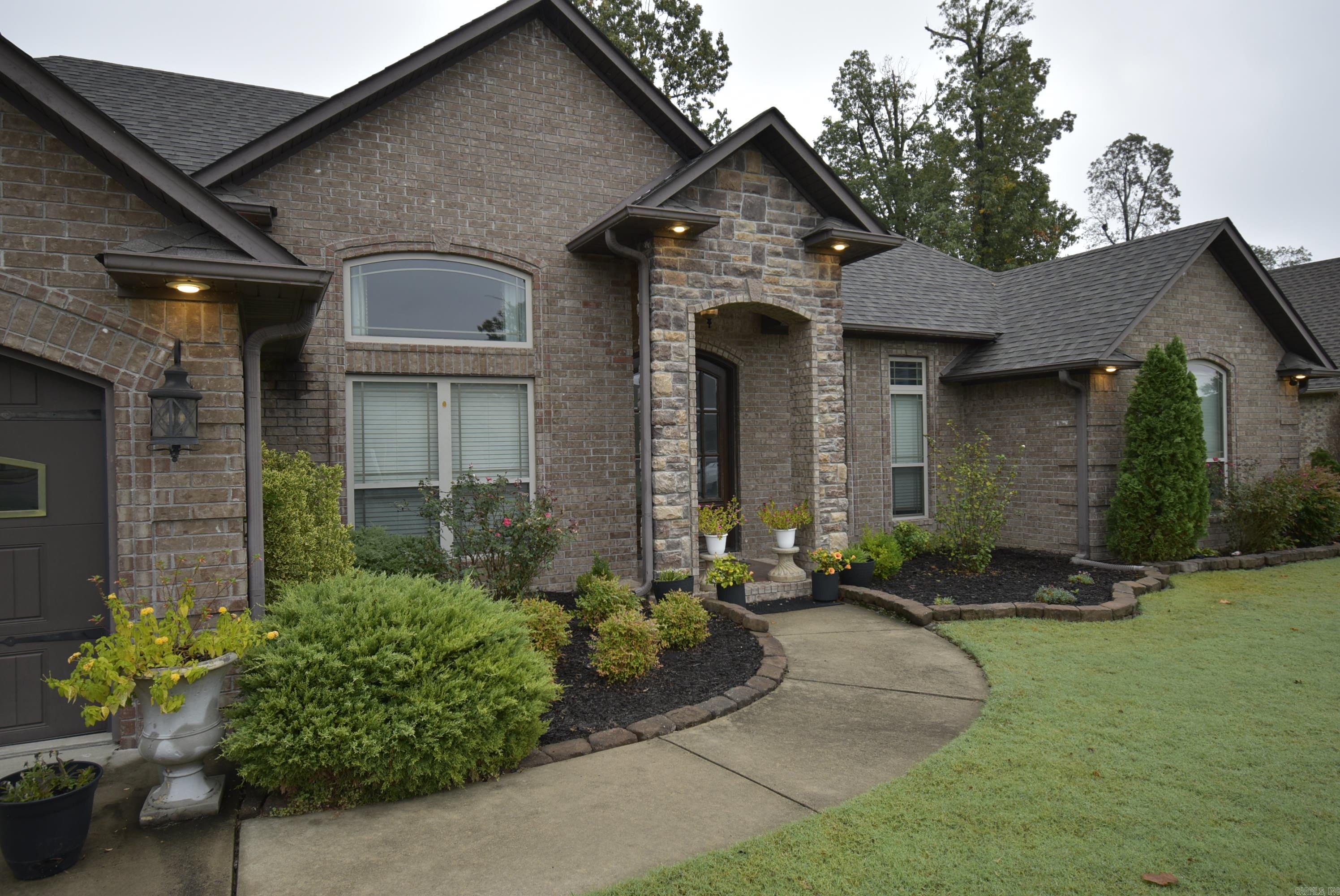 CARRIAGE HILL - Residential