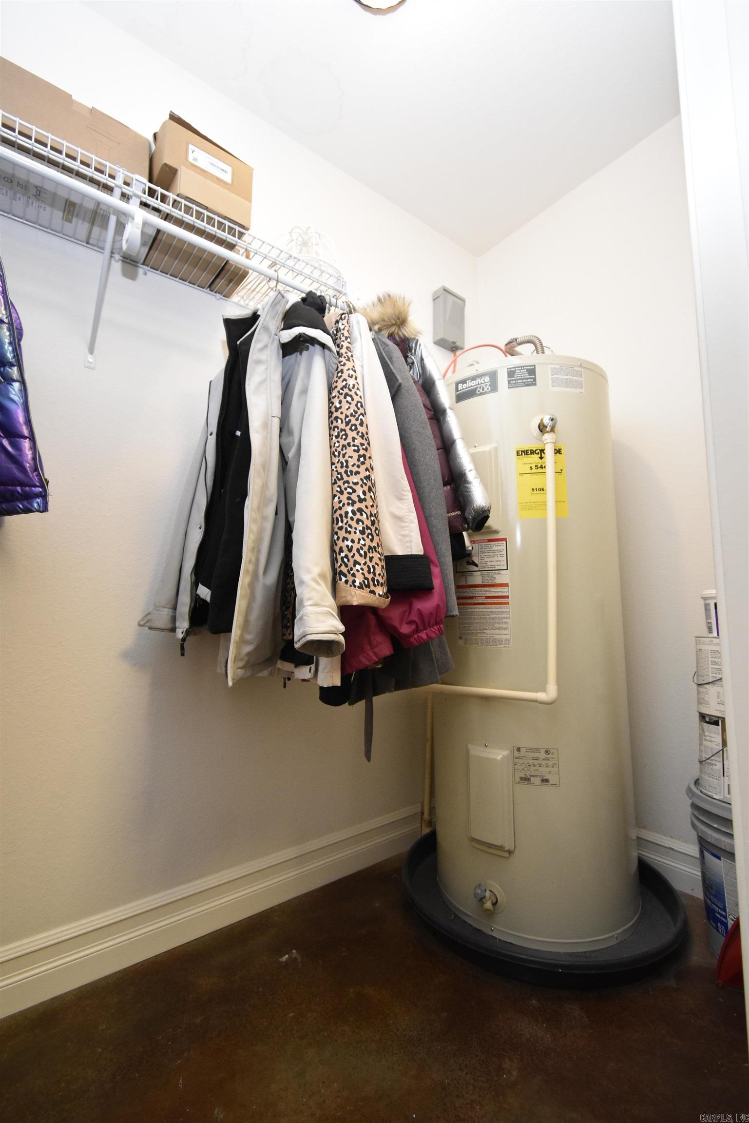 CARRIAGE HILL - Residential