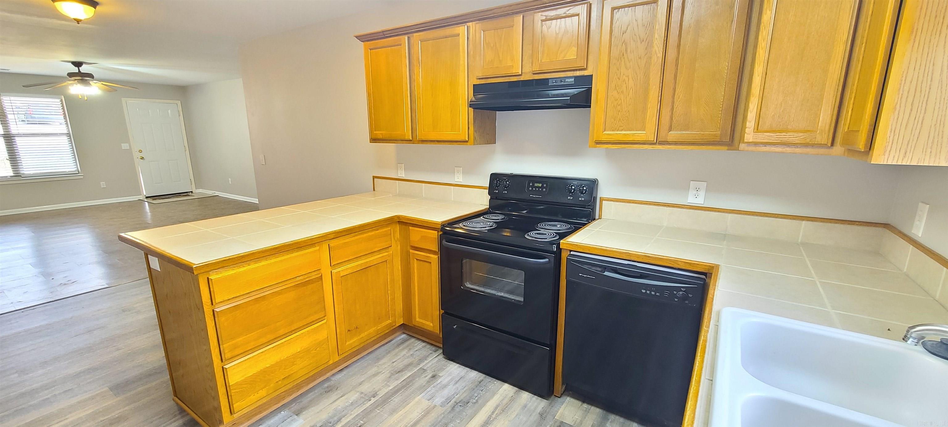 Hicks Interurban - Residential Lease