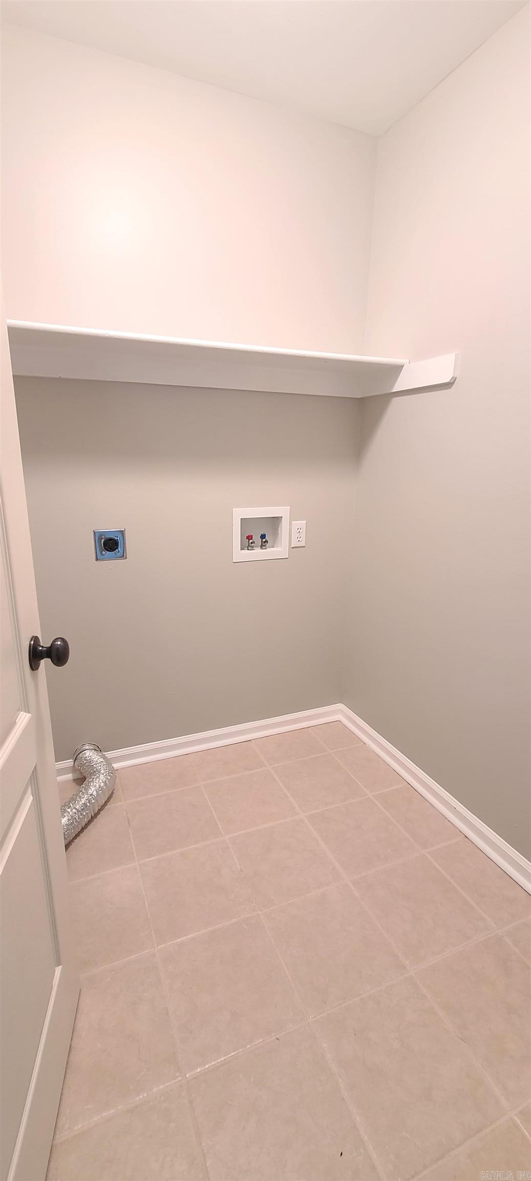 Hicks Interurban - Residential Lease