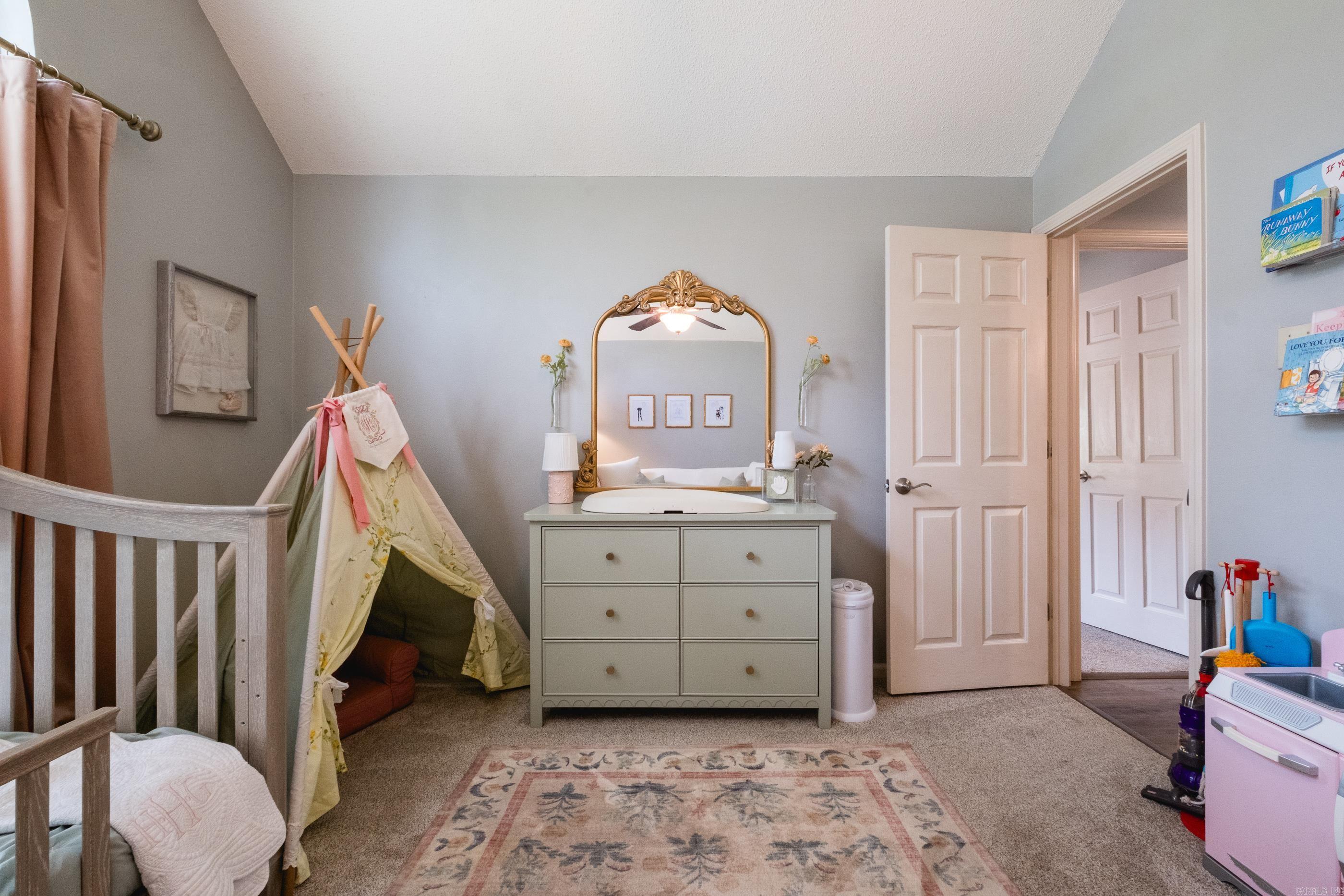 CHERRY CREEK ADDN - Residential