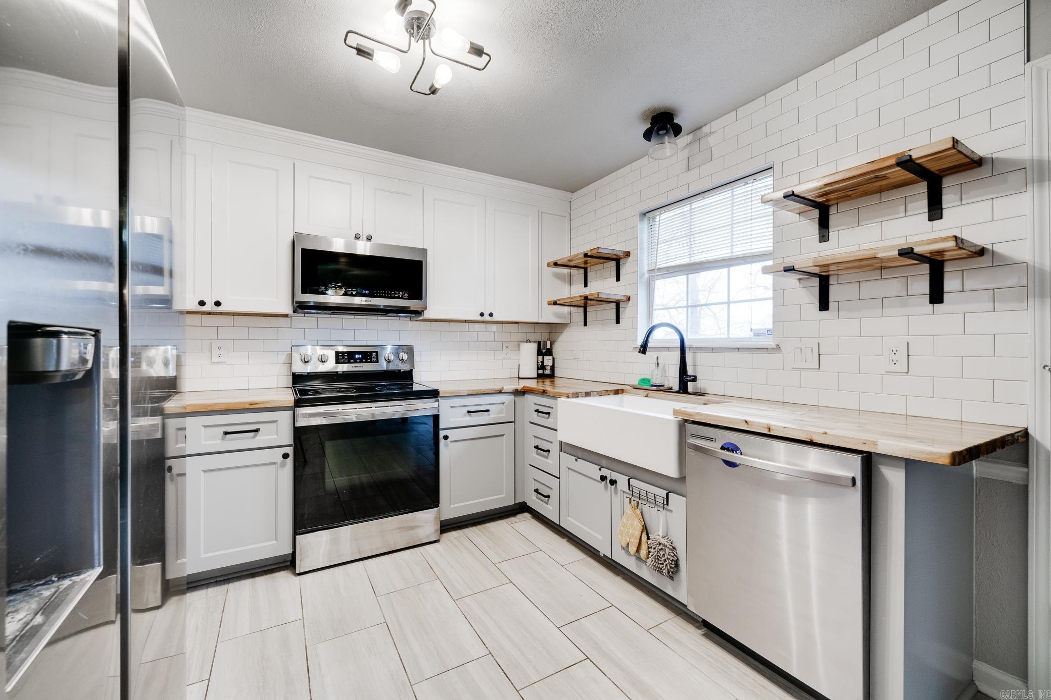 CABOT HIGHLANDS - Residential