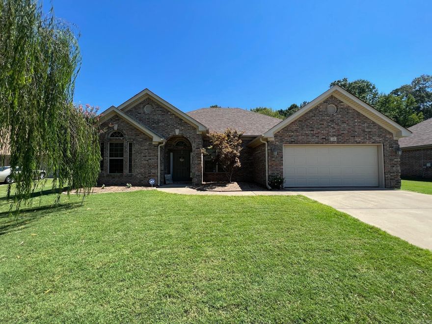 Great 4 bedroom 2 bath home on cul-de-sac! Large den with hardwood floors, gas log fireplace, open to kitchen. The kitchen has granite countertops, stainless appliances, and breakfast bar. Nice master with Texas style bathroom. Watch the deer from the covered back porch that overlooks a large backyard with a storage building. New roof this year! Schedule your showing today!