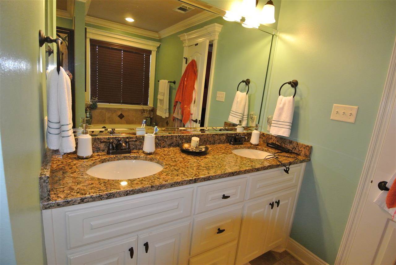 The Oaks - Residential