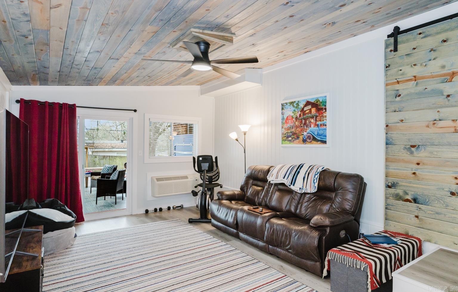 BROADMOOR ADDN - Residential