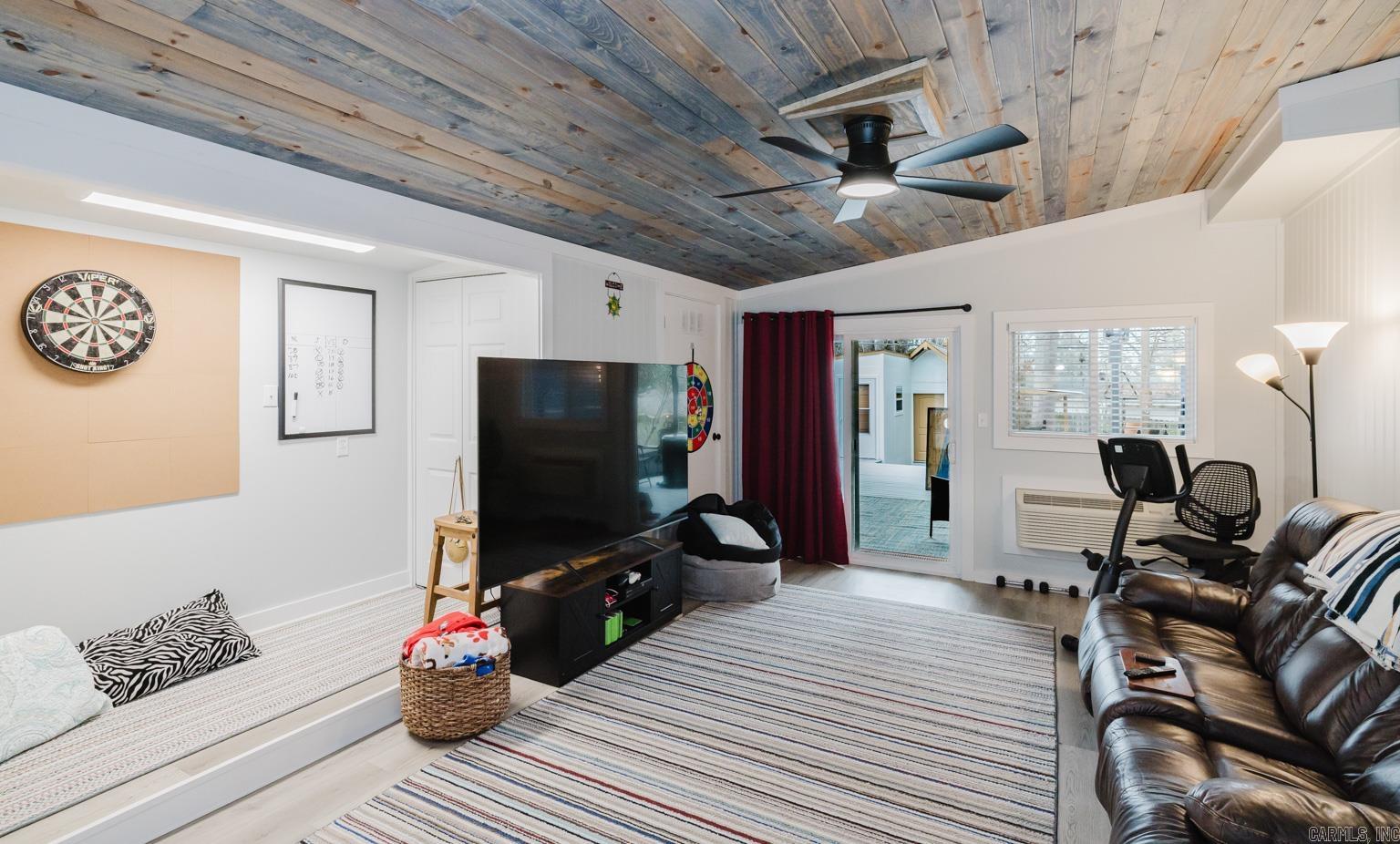 BROADMOOR ADDN - Residential