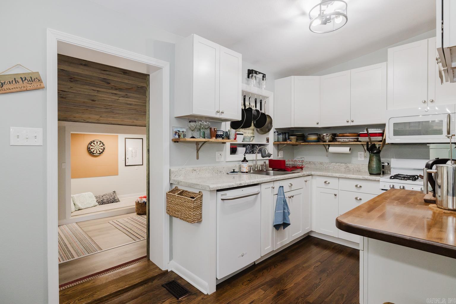 BROADMOOR ADDN - Residential