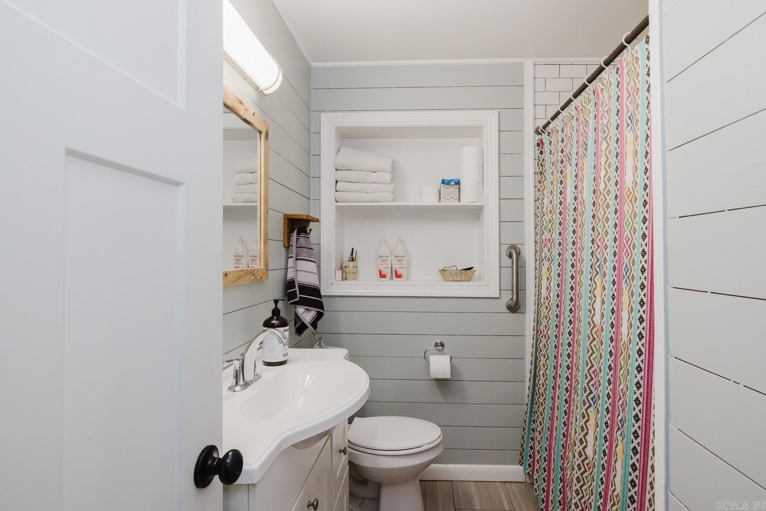 BROADMOOR ADDN - Residential