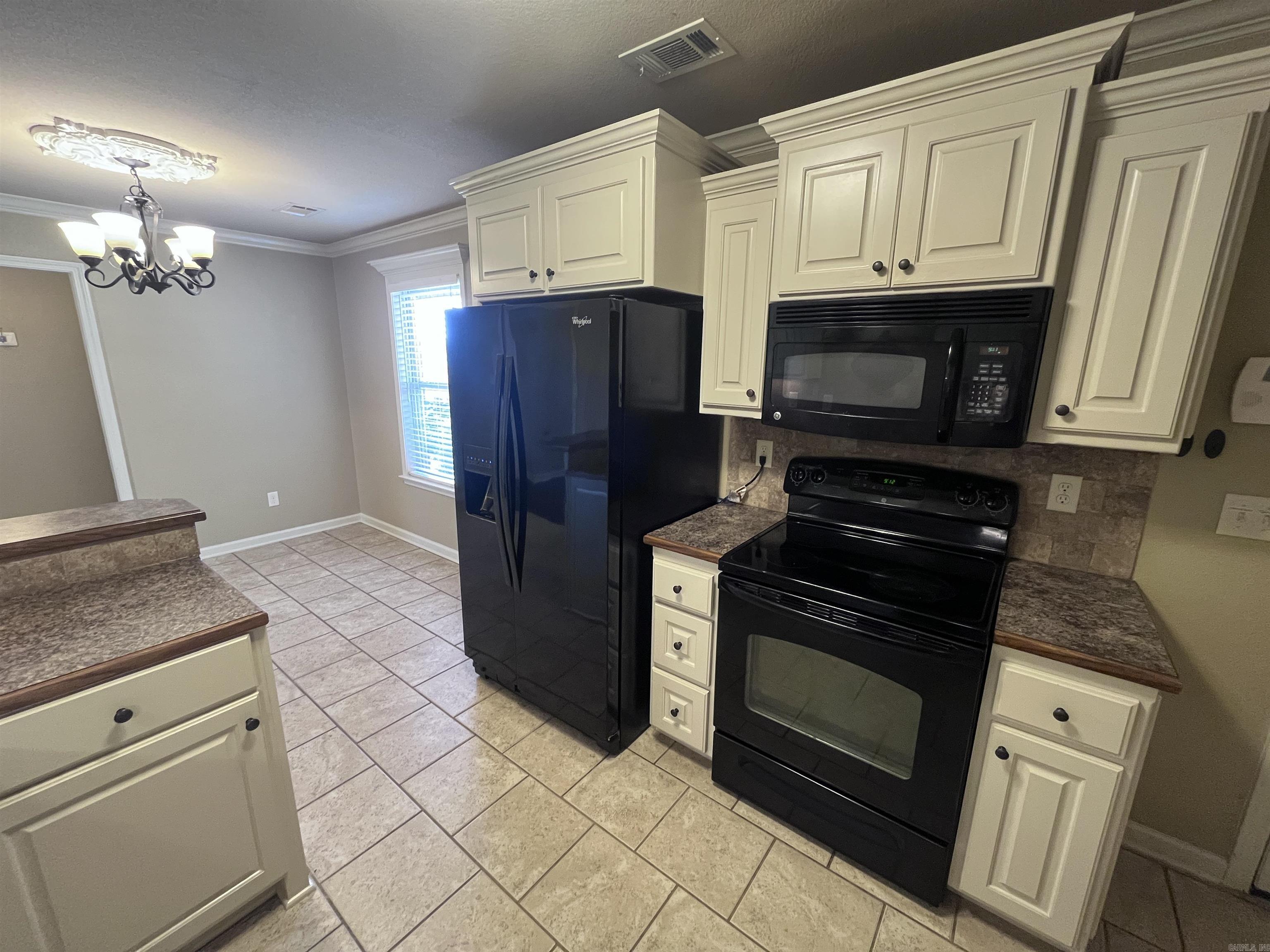 Magnolia Estates - Residential Lease