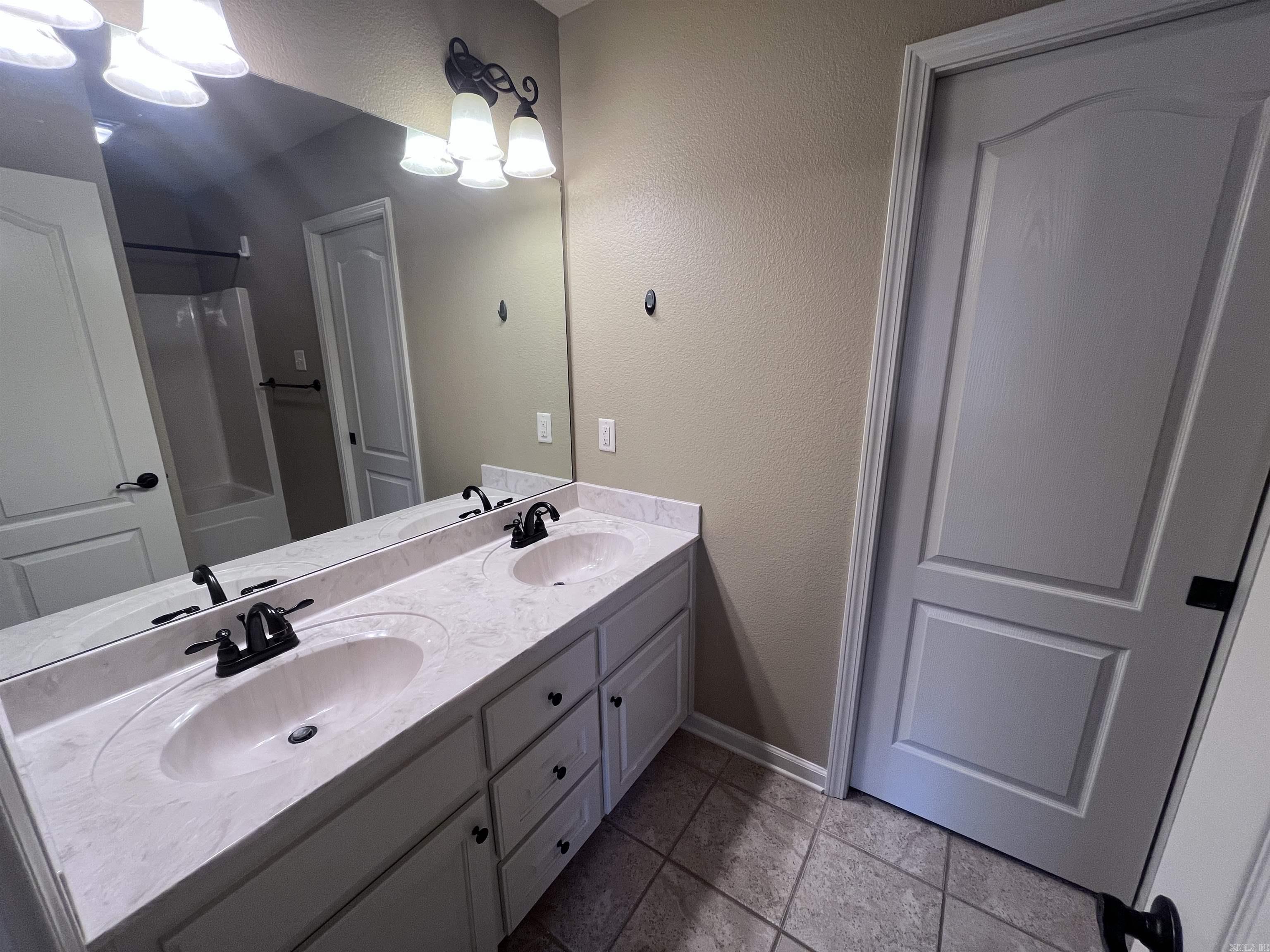 Magnolia Estates - Residential Lease