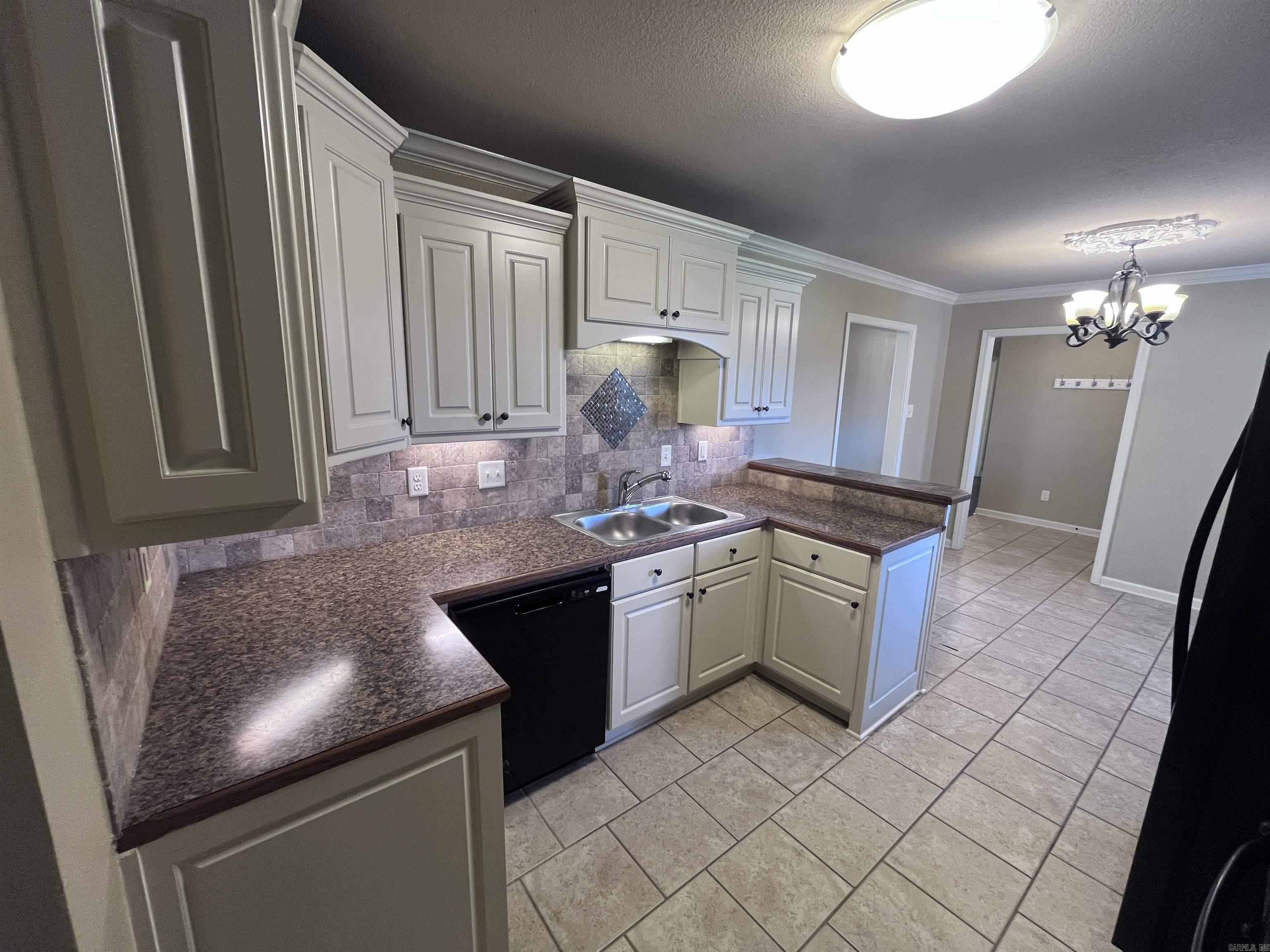 Magnolia Estates - Residential Lease