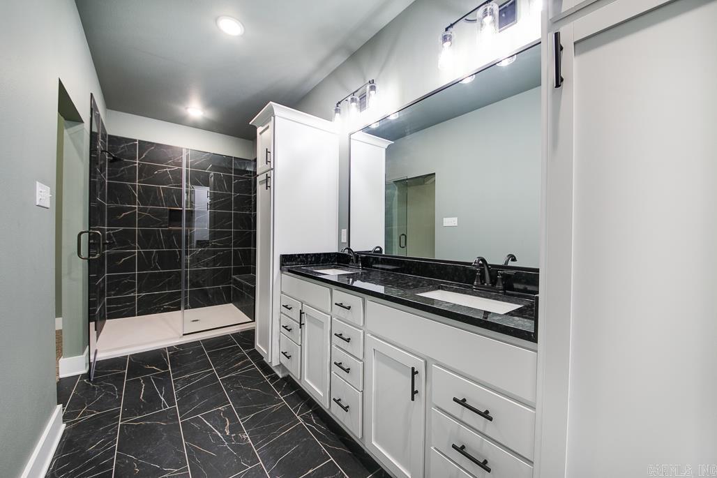 HIDDEN VALLEY ESTATES - Residential