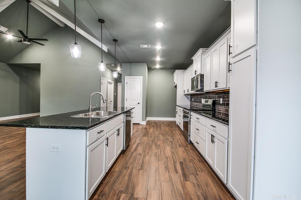 HIDDEN VALLEY ESTATES - Residential