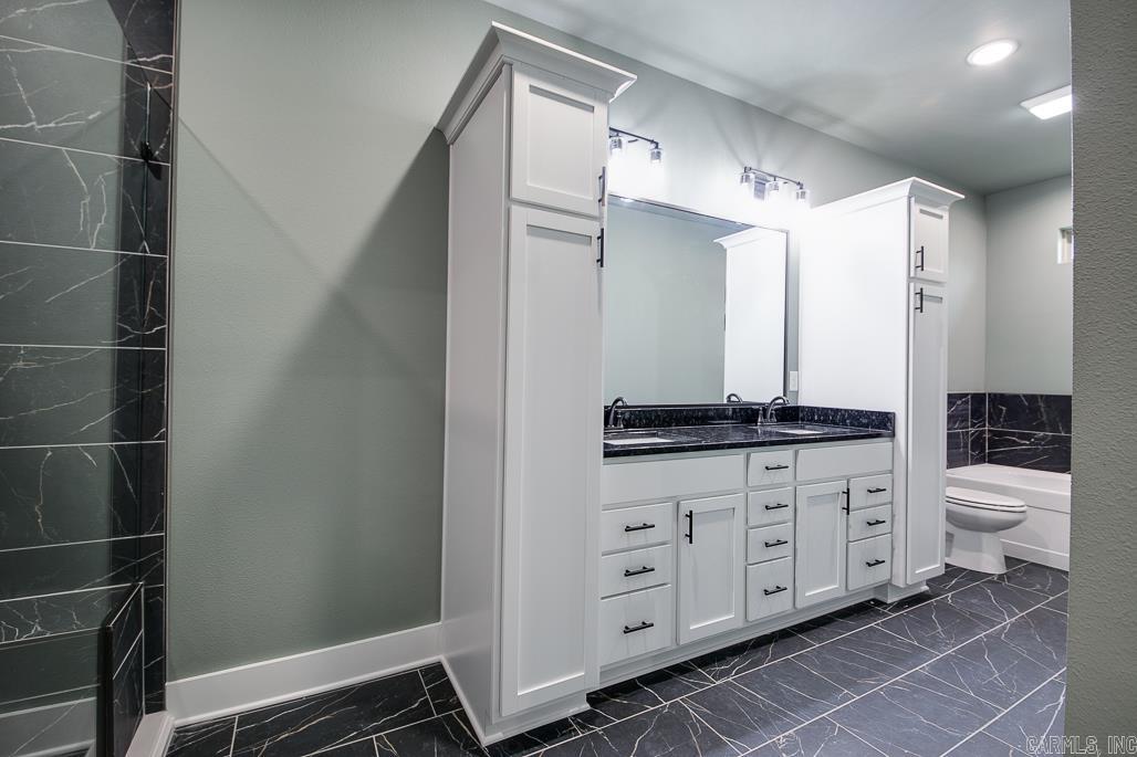 HIDDEN VALLEY ESTATES - Residential