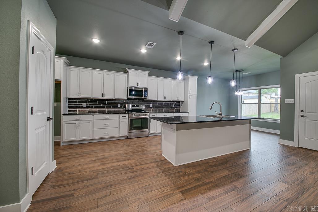 HIDDEN VALLEY ESTATES - Residential