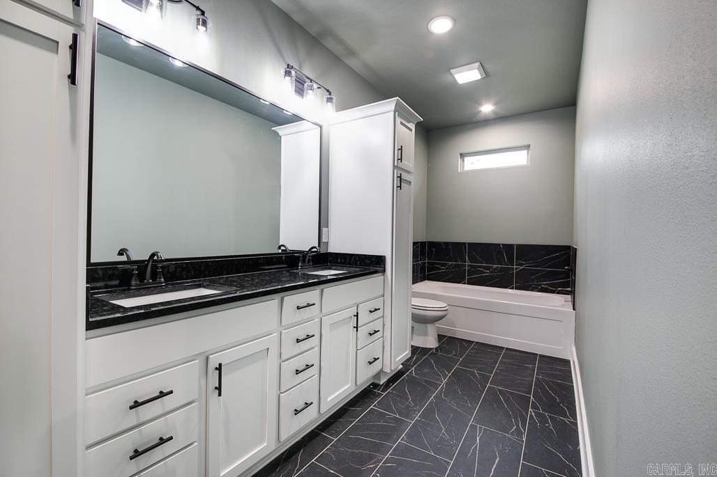 HIDDEN VALLEY ESTATES - Residential