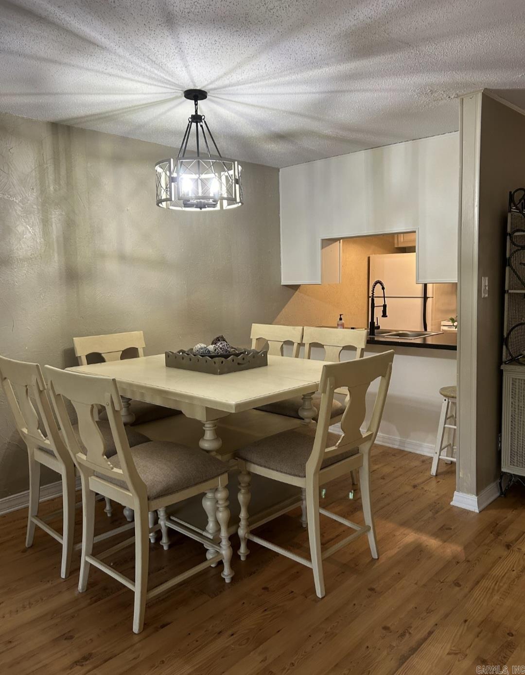 CHELSEA GLADE CONDO - Residential