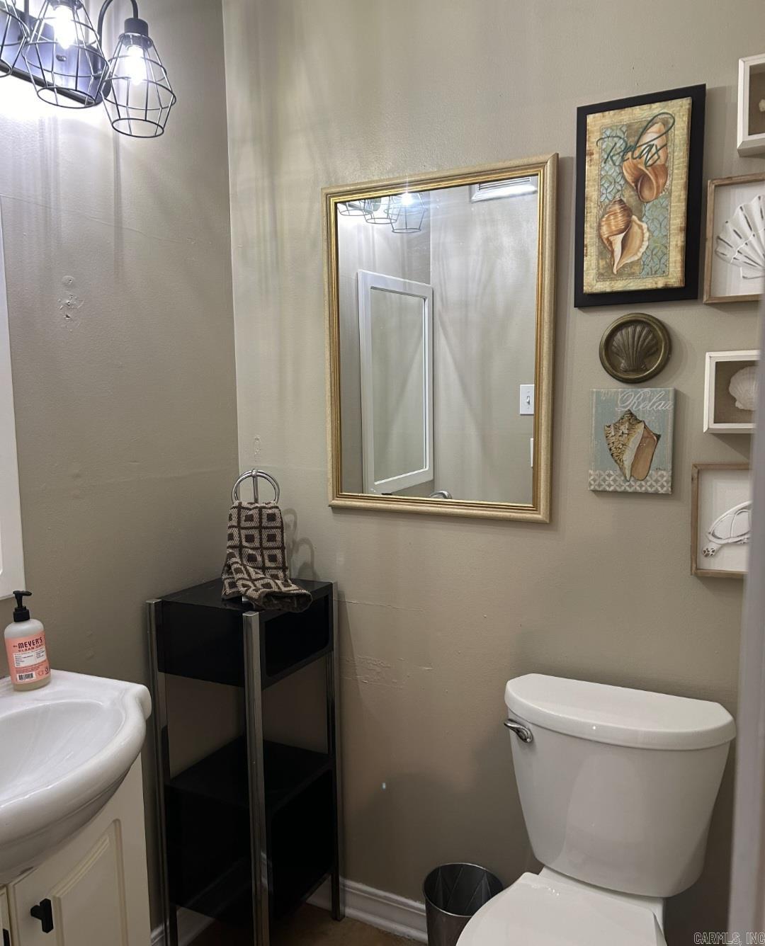 CHELSEA GLADE CONDO - Residential