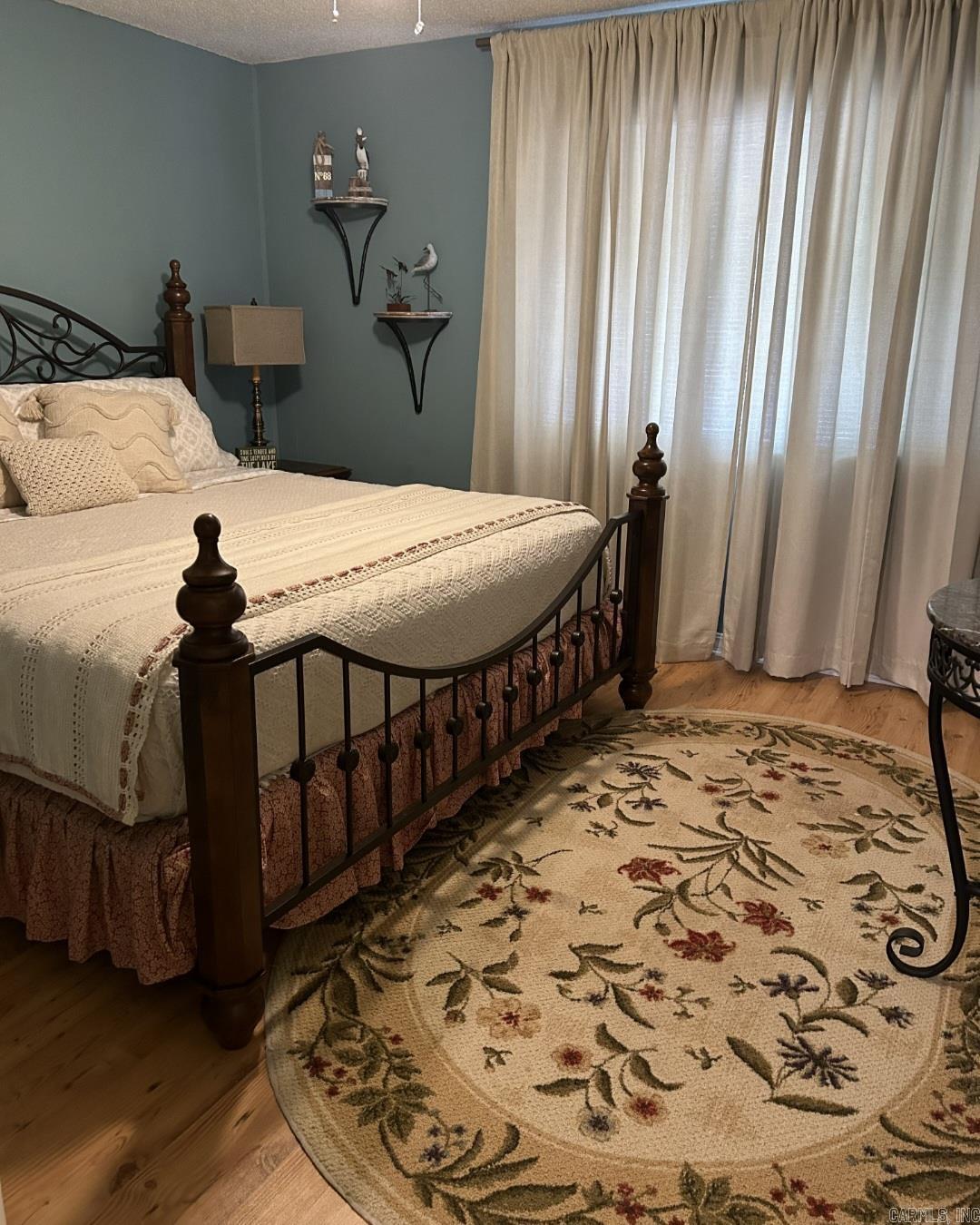 CHELSEA GLADE CONDO - Residential