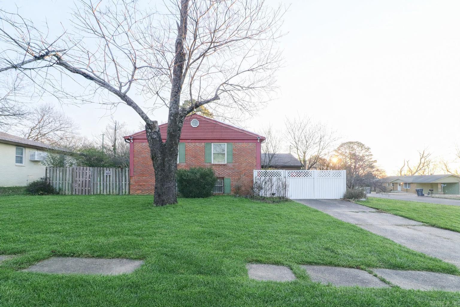 NOBLE ACRES - Residential