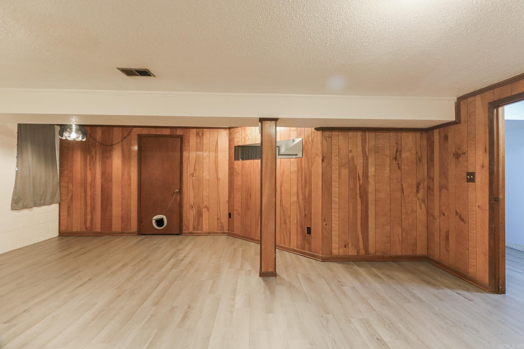 NOBLE ACRES - Residential