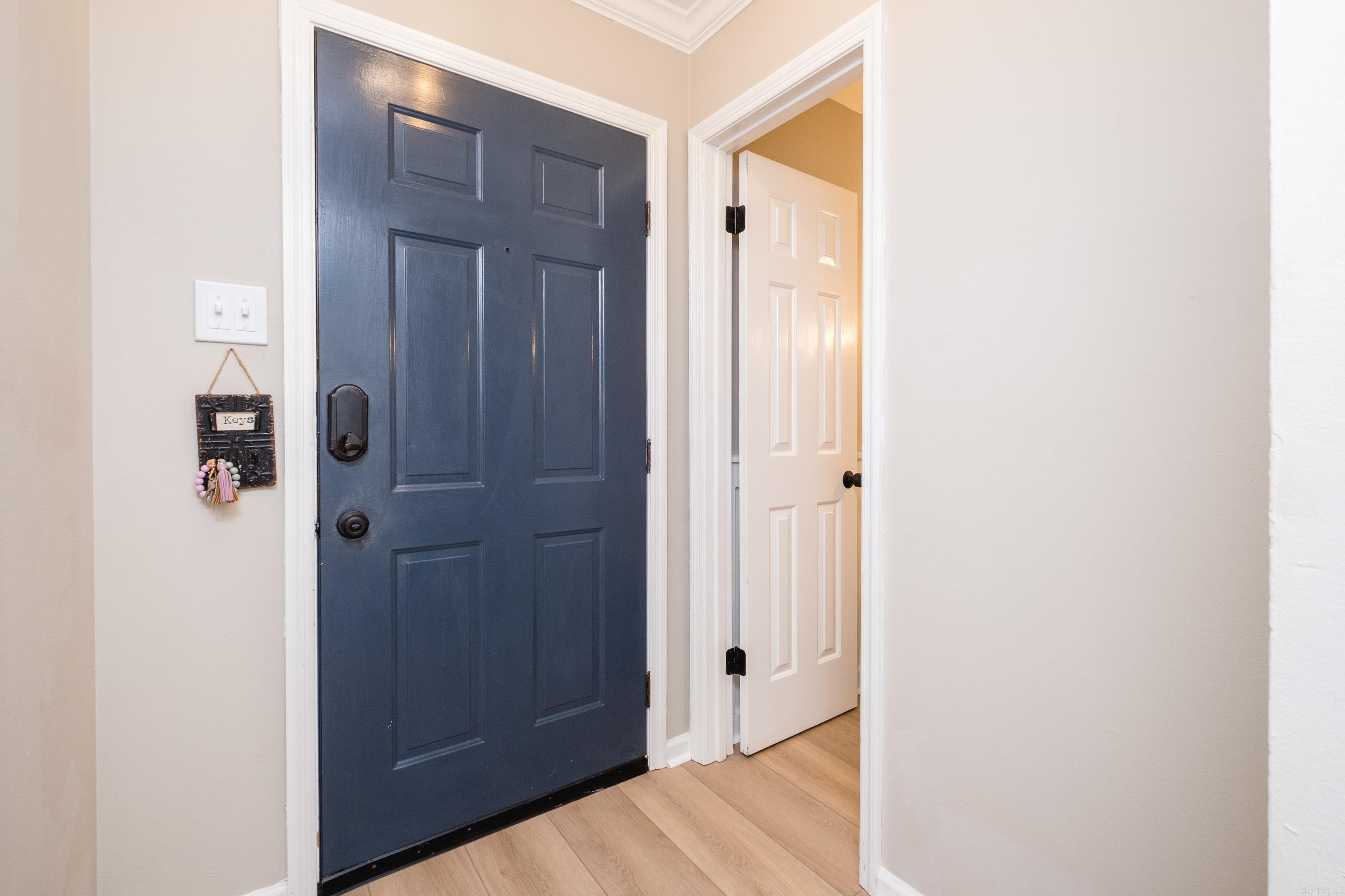 KINGSBRIDGE TWNHSE - Residential