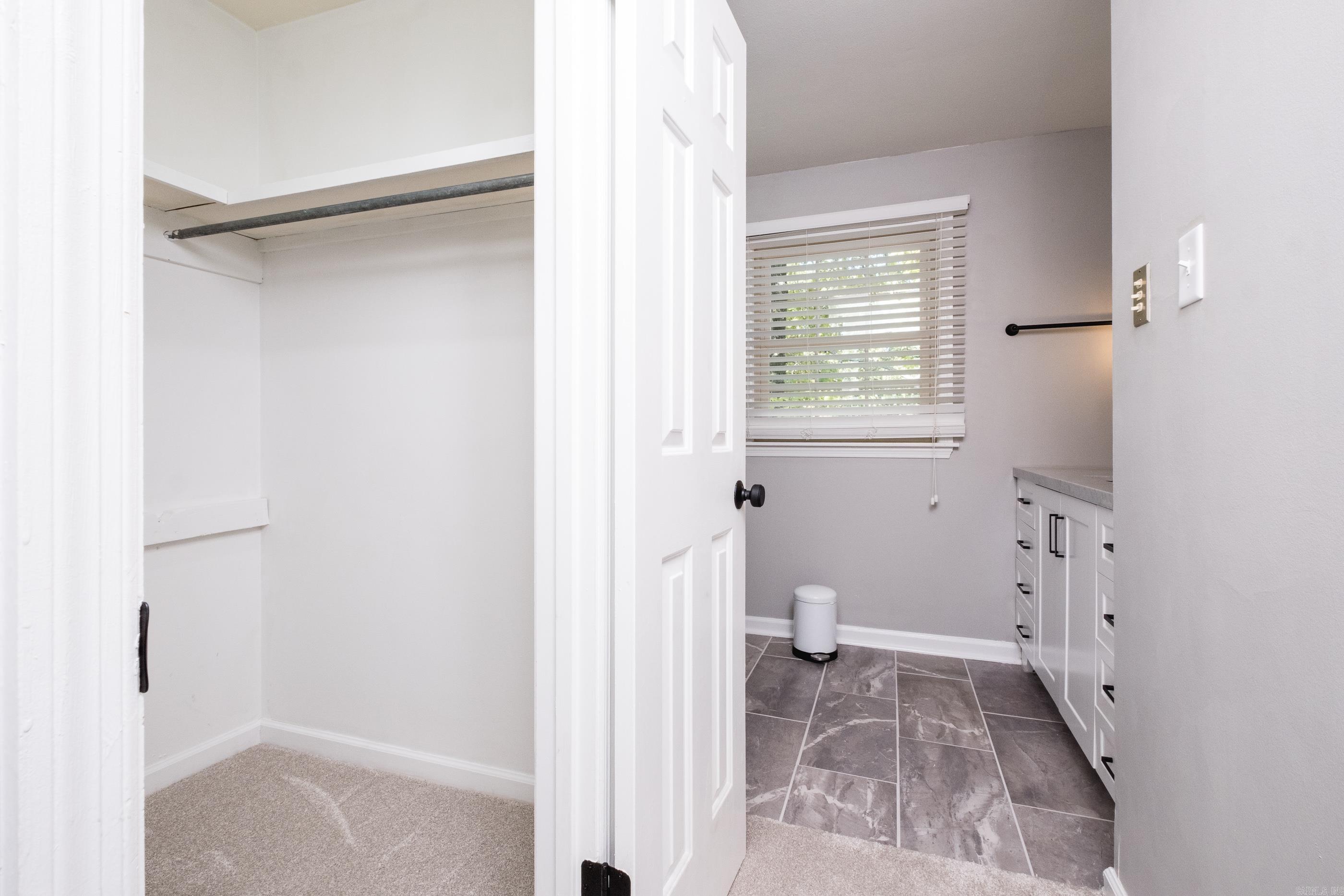 KINGSBRIDGE TWNHSE - Residential