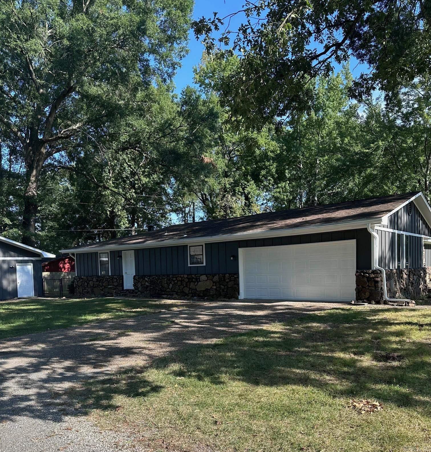 ARBOR OAKS - Residential