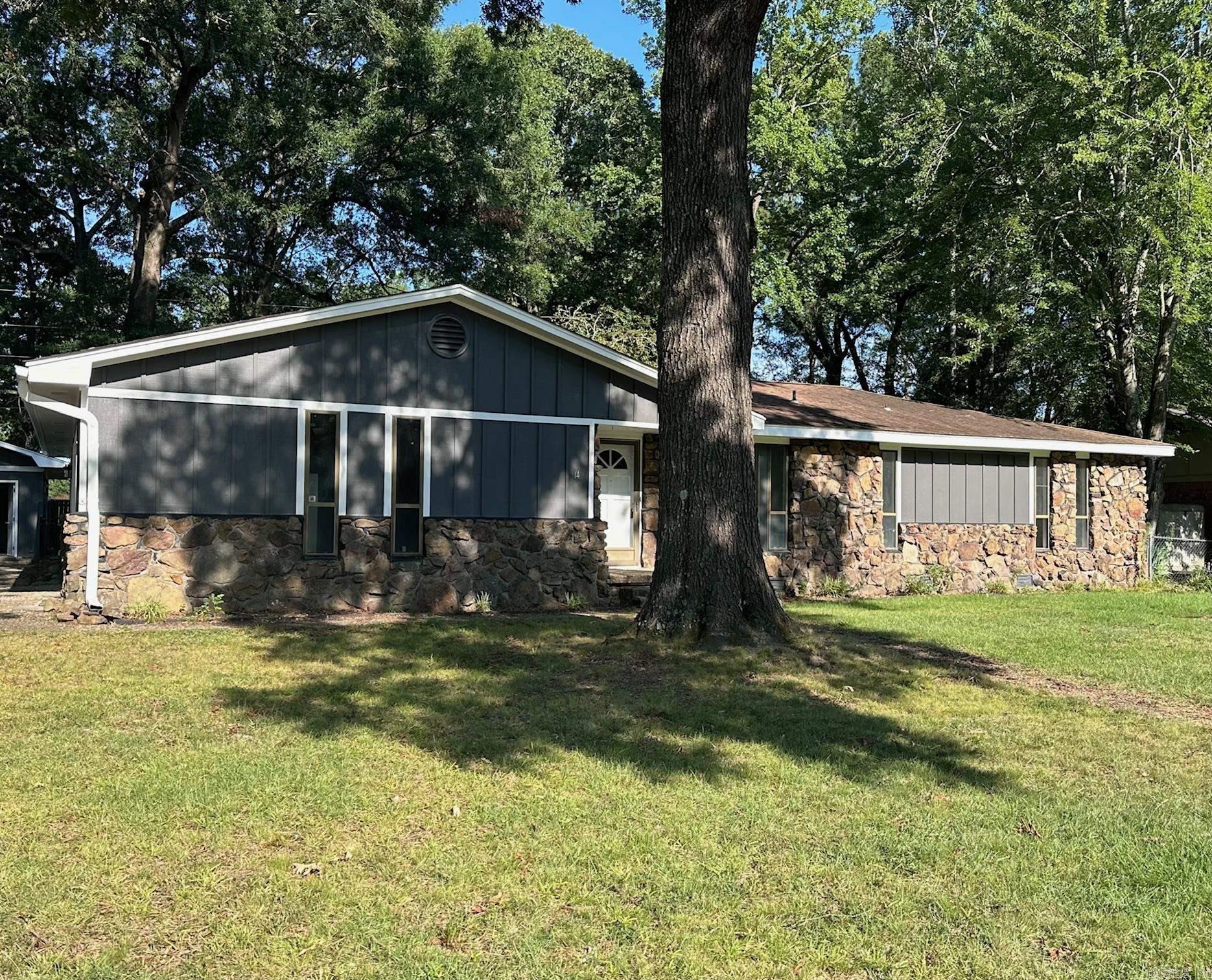 ARBOR OAKS - Residential