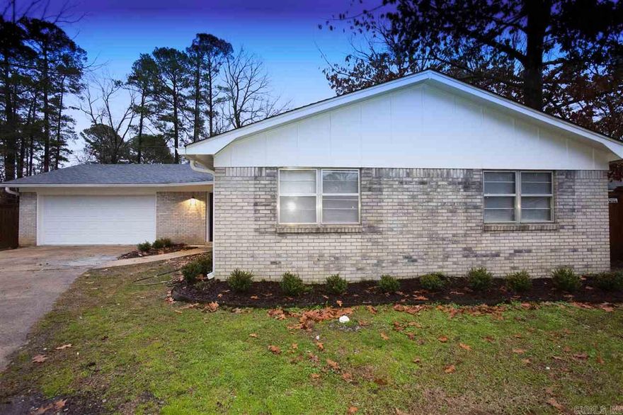 Great 3bd/2ba in SWLR that is waiting for you to call home. Plenty of space throughout. Decorative fireplace in the family room off kitchen. The lease for this property is for 2 years with a 3% increase after the first year. Income has to be 3x the amount of rent. This property does not accept section 8.    **ALL PROPERTIES MAY NOT BE MOVE-IN READY**