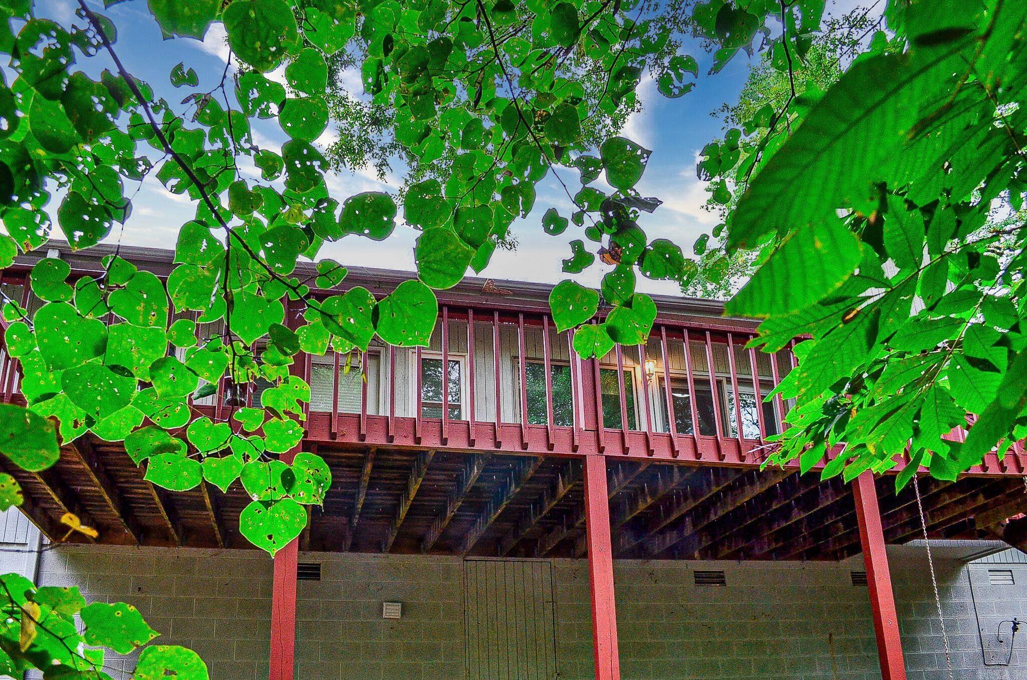 Lanza Courts - Residential