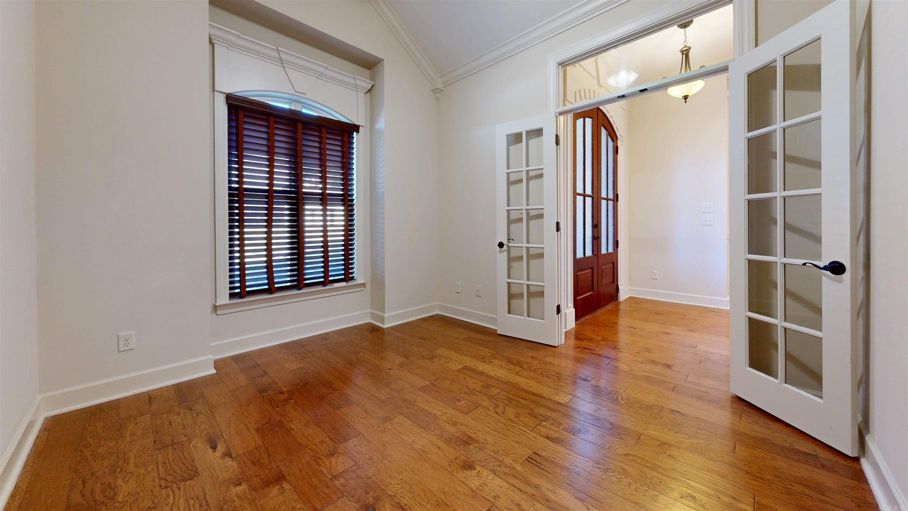 CHENAL VALLEY "TOURNAY CIRCLE" - Residential