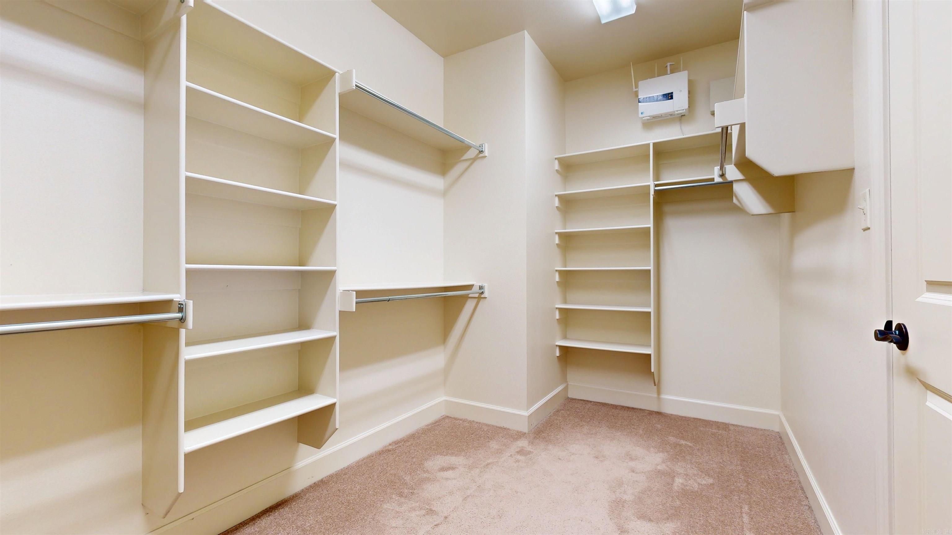 CHENAL VALLEY "TOURNAY CIRCLE" - Residential