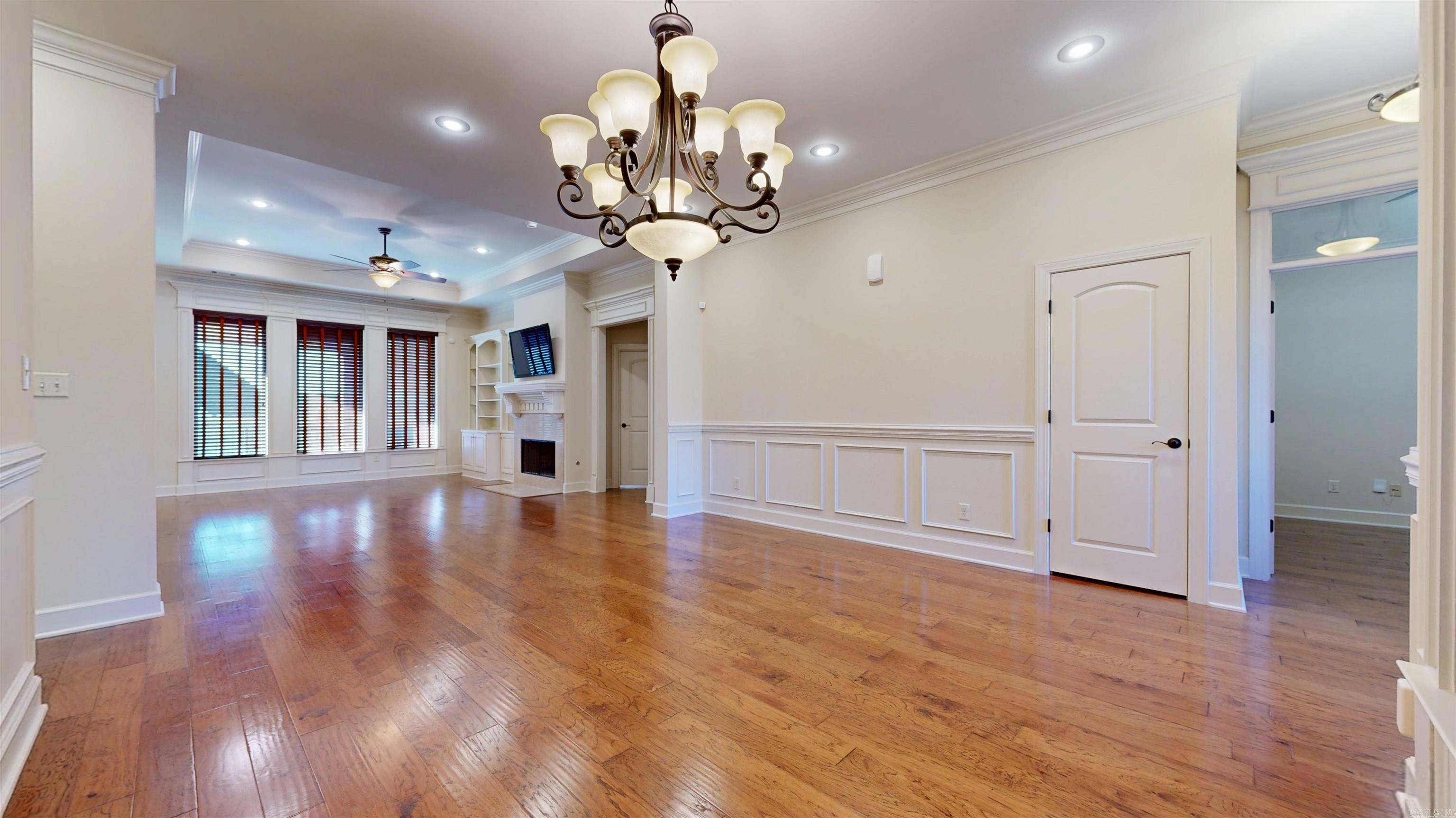 CHENAL VALLEY "TOURNAY CIRCLE" - Residential