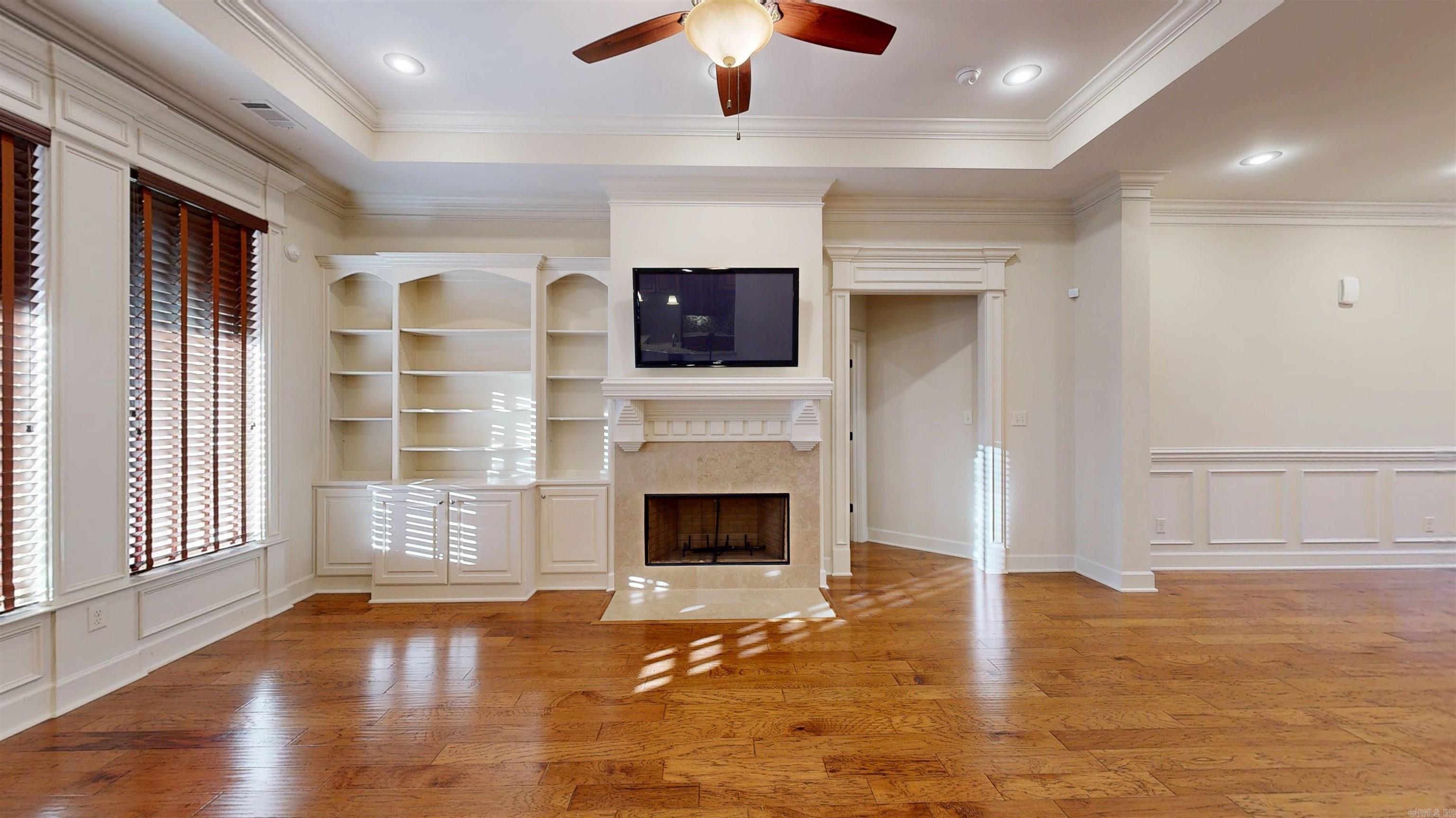 CHENAL VALLEY "TOURNAY CIRCLE" - Residential