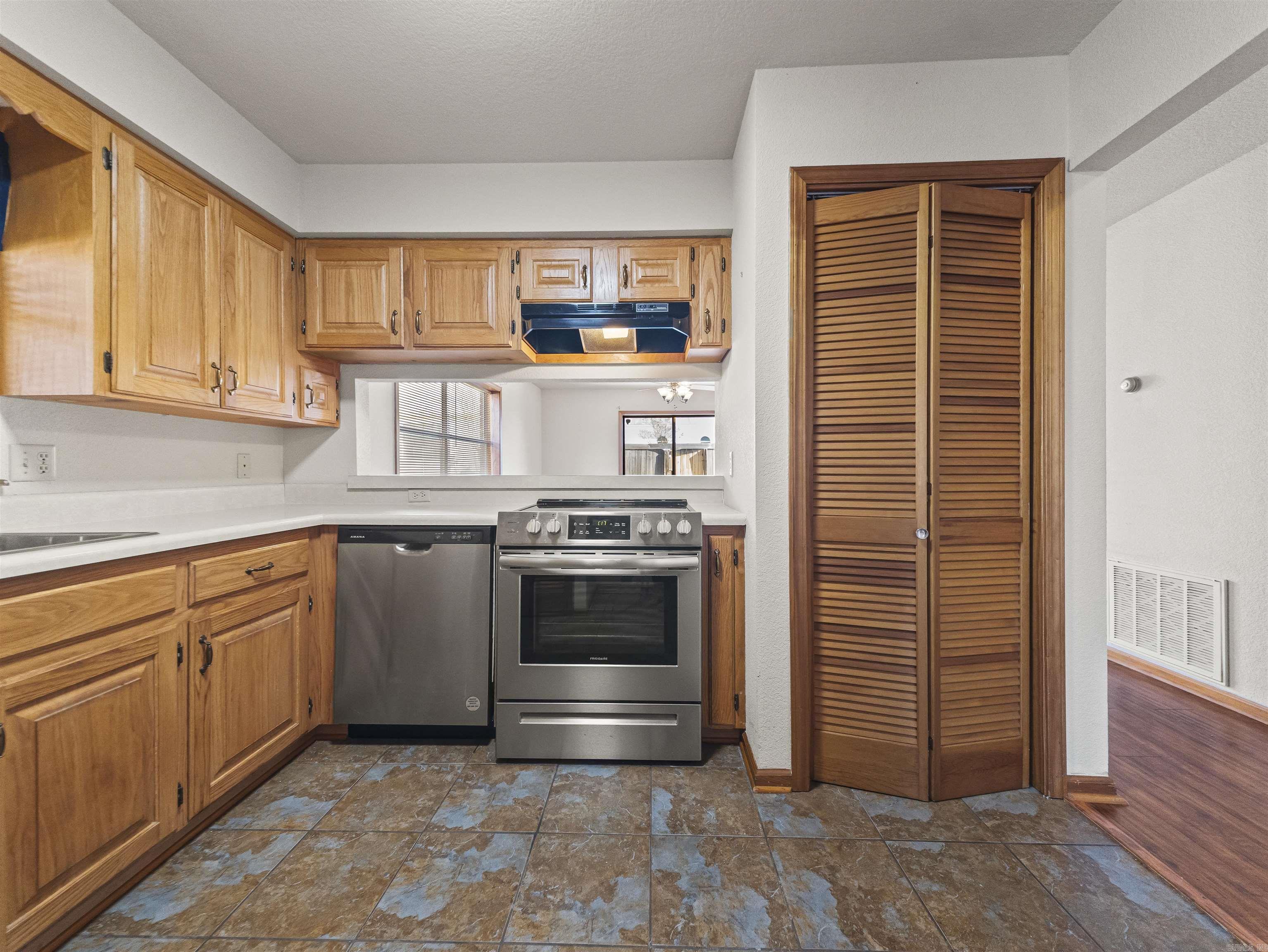 CHARMARY SQUARE HPR - Residential