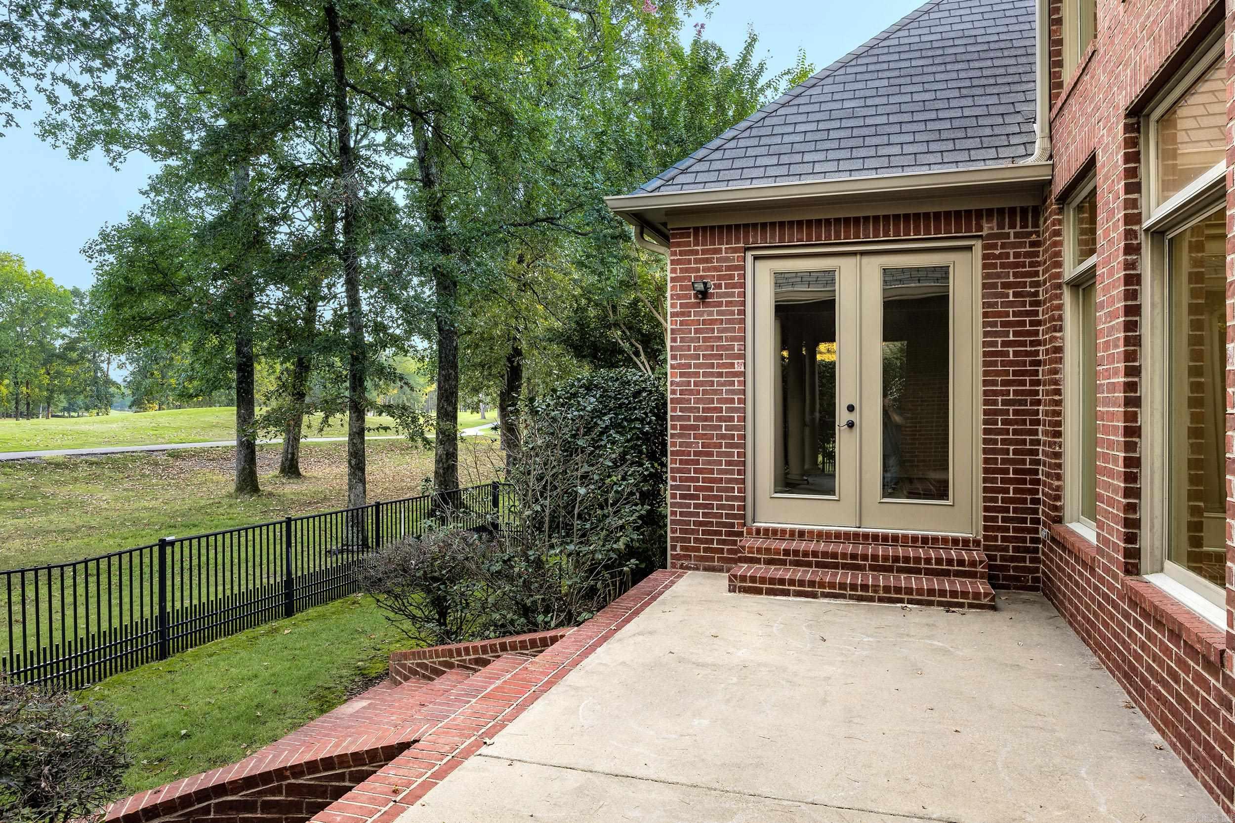 CHENAL VALLEY THE OAKS - Residential