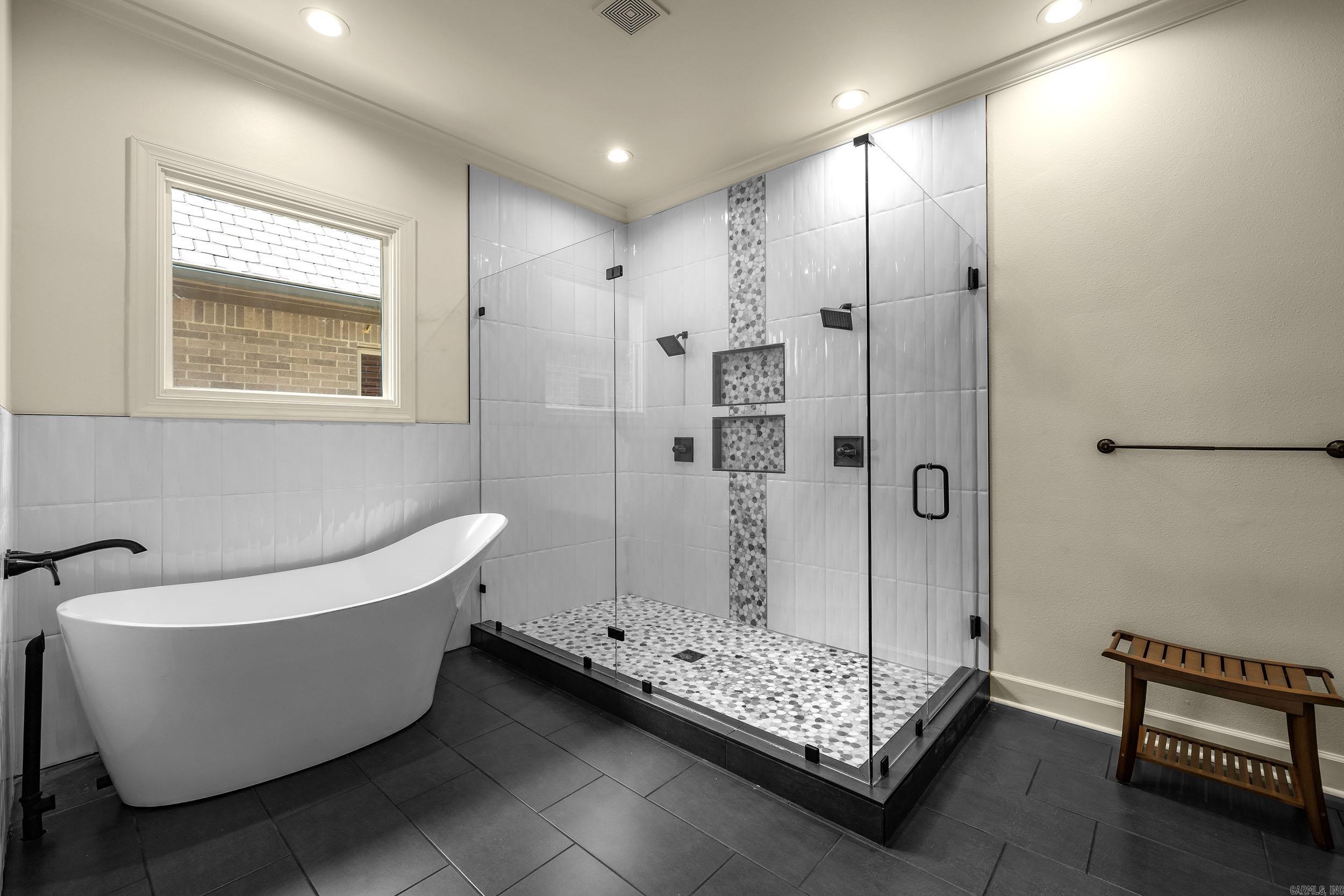 CHENAL VALLEY THE OAKS - Residential